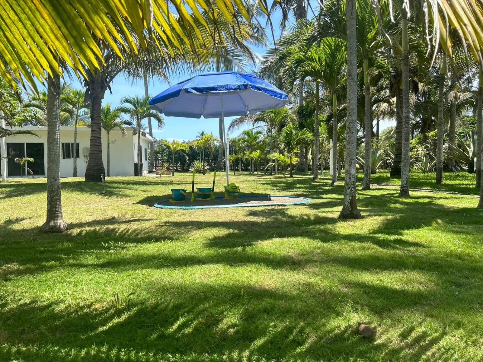 Villa photo 2