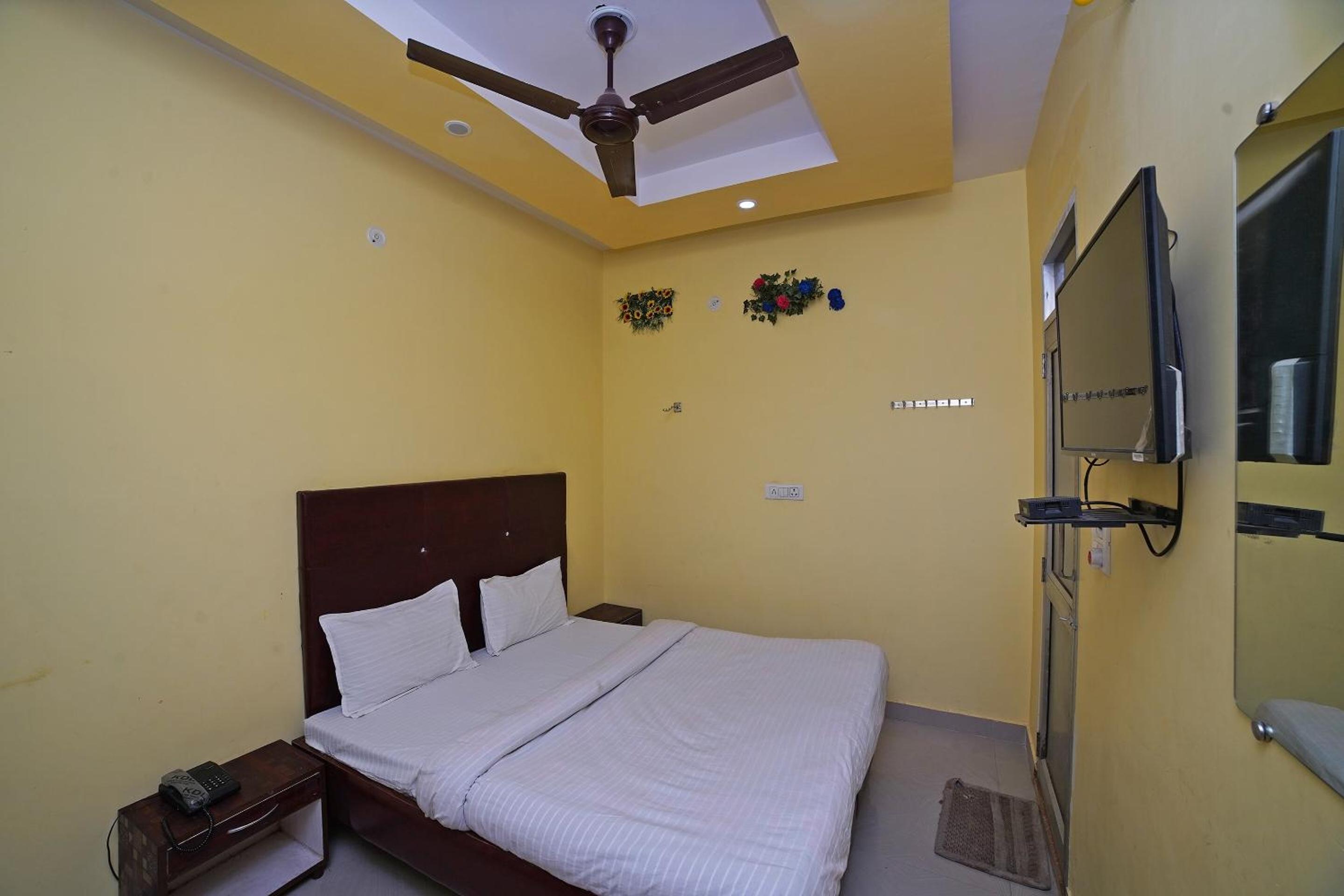 Budget Double or Twin Room - Photo 7