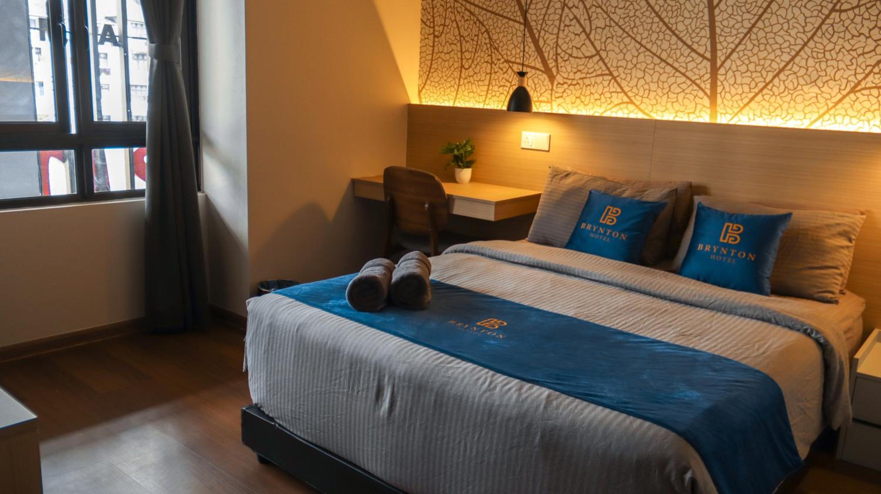 Three-Bedroom Suite - Photo 10