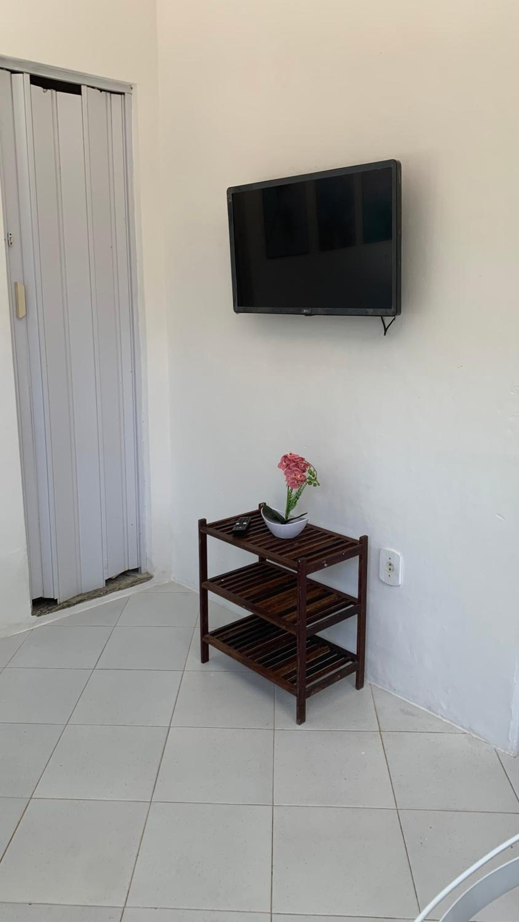 One-Bedroom House photo 1