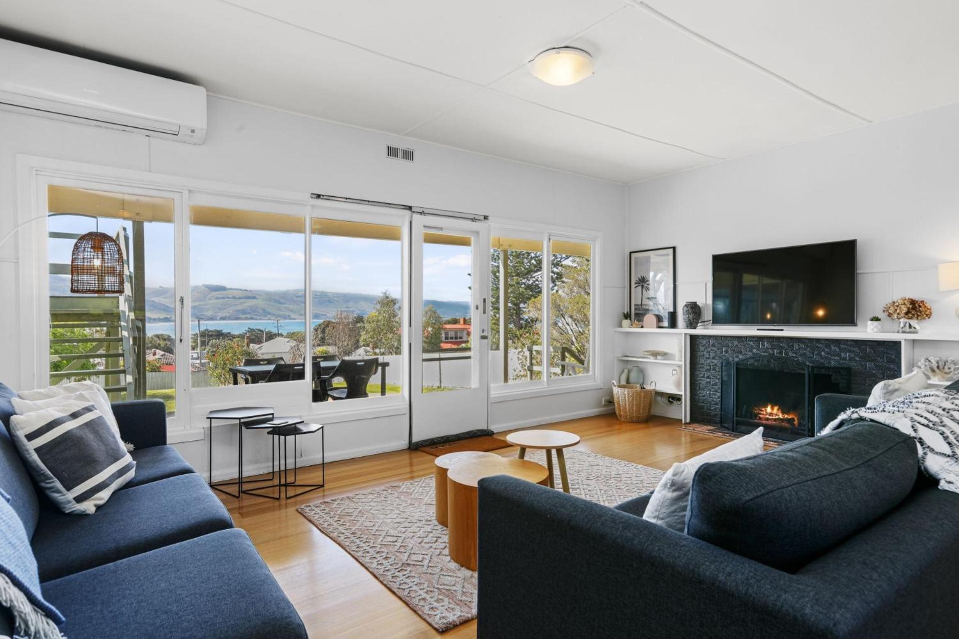 Three-Bedroom House photo 1