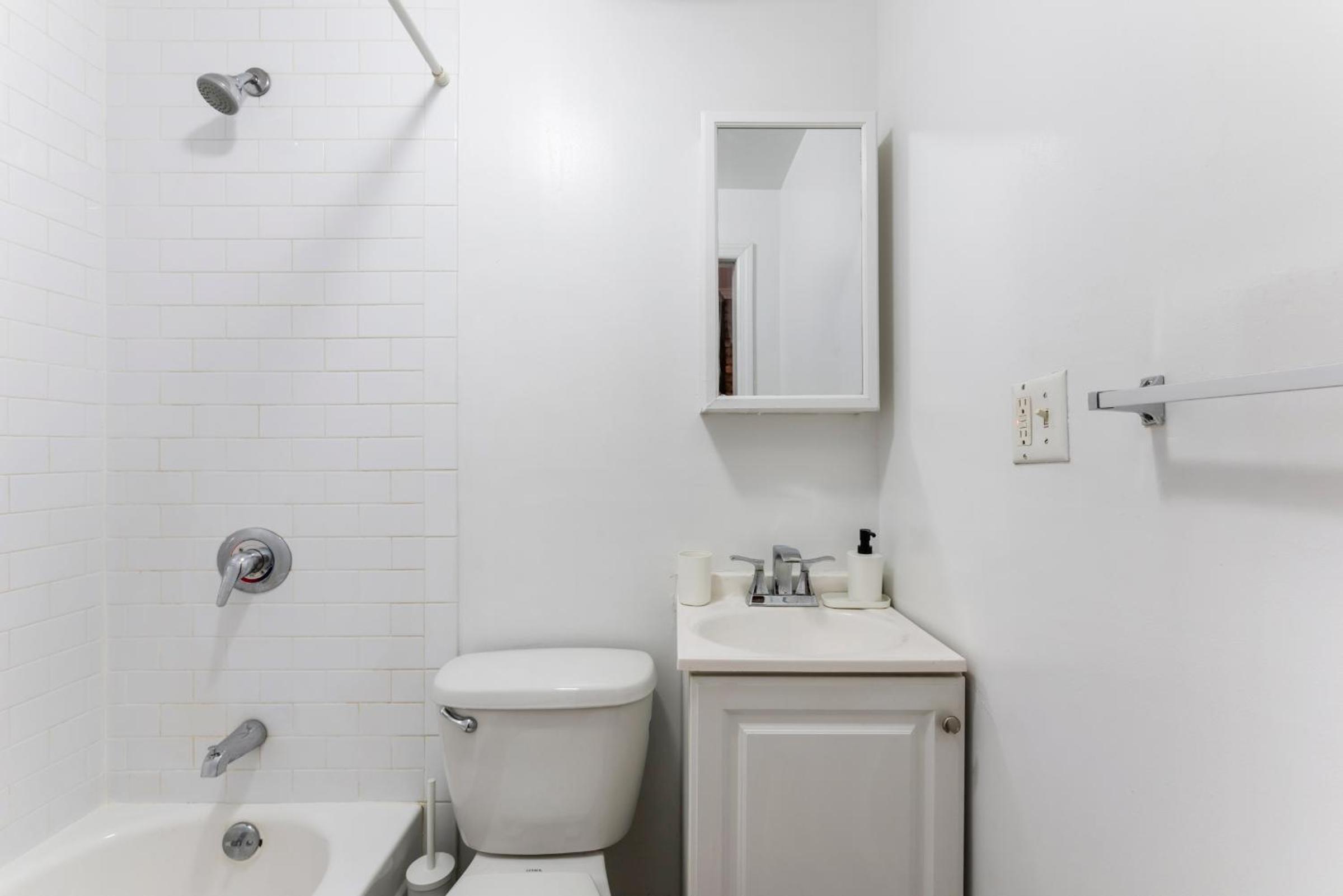 Two-Bedroom Apartment photo 2