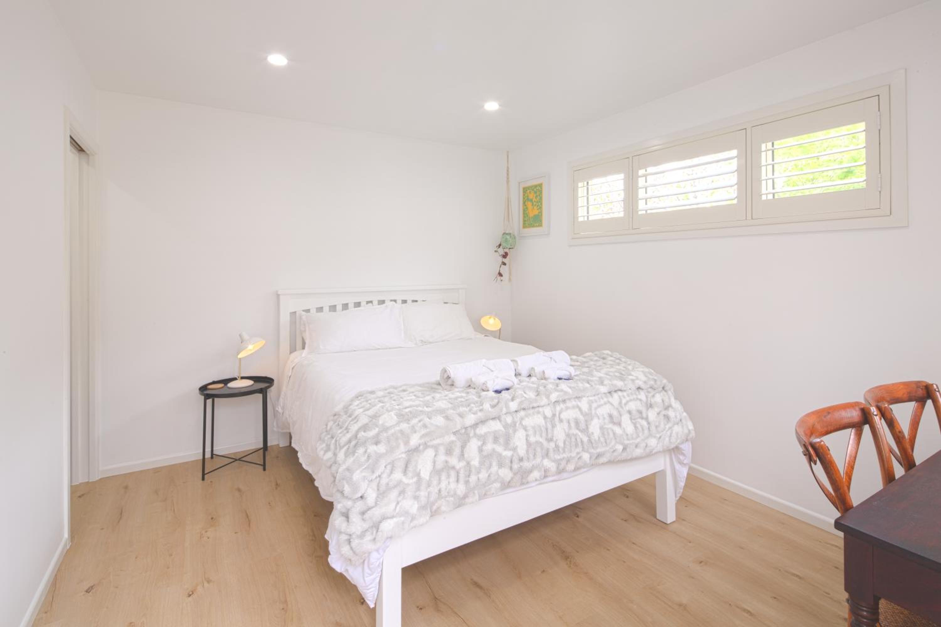 Deluxe One-Bedroom Apartment - Photo 1