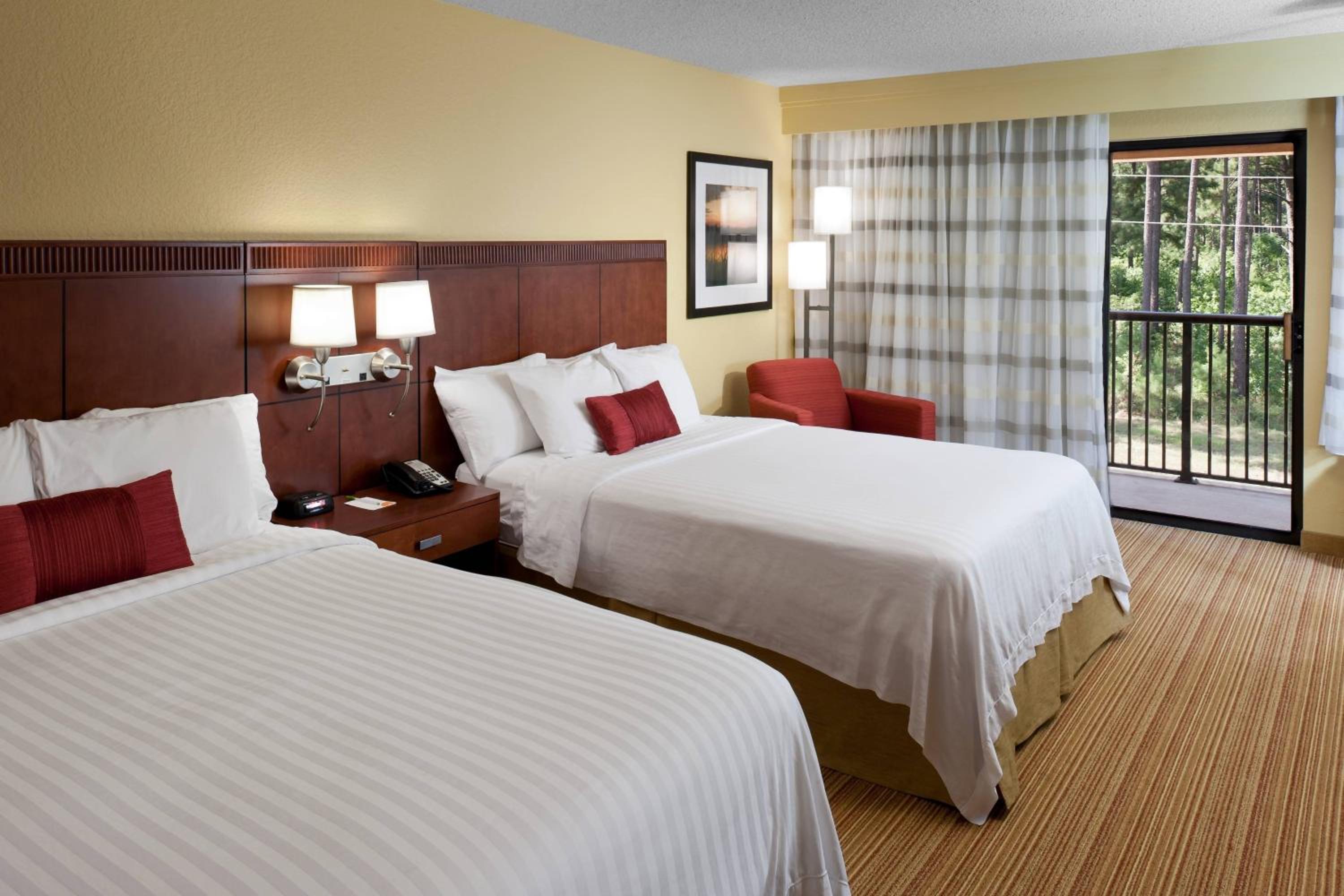 Queen Room with Two Queen Beds - Photo 1