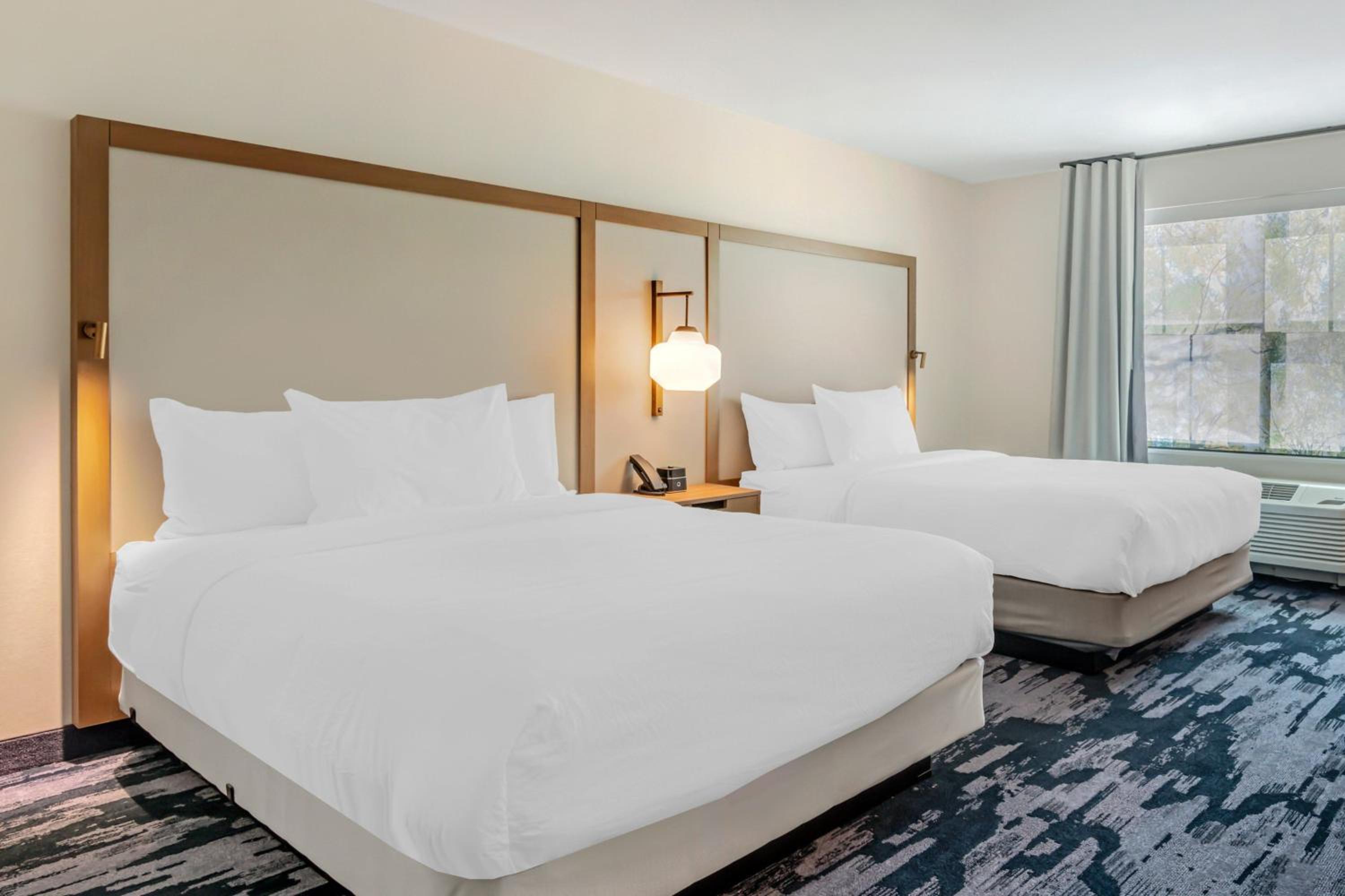 Queen Room with Two Queen Beds - Photo 1