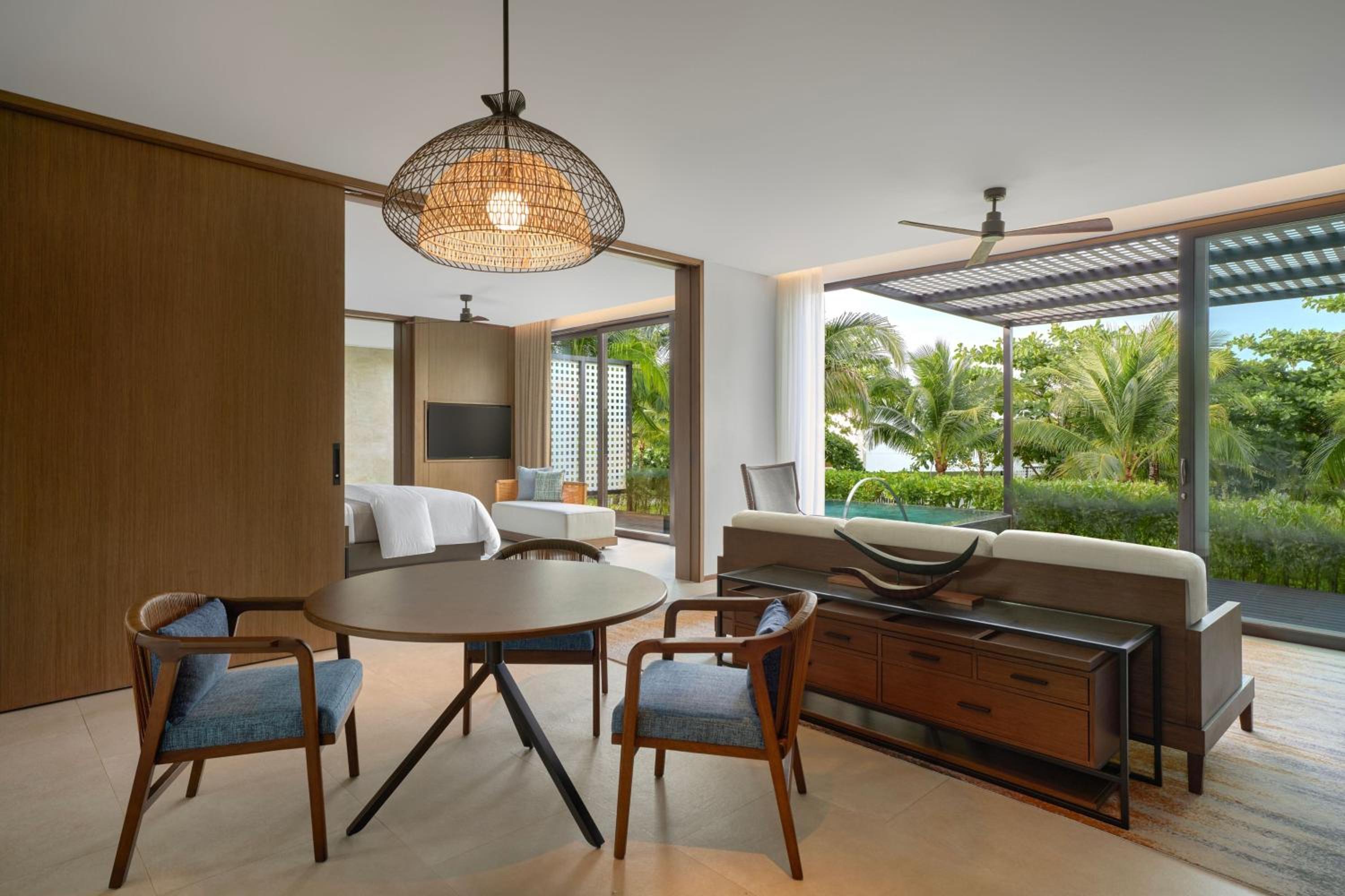 One-Bedroom Villa with Private Pool and Resort View - Photo 3