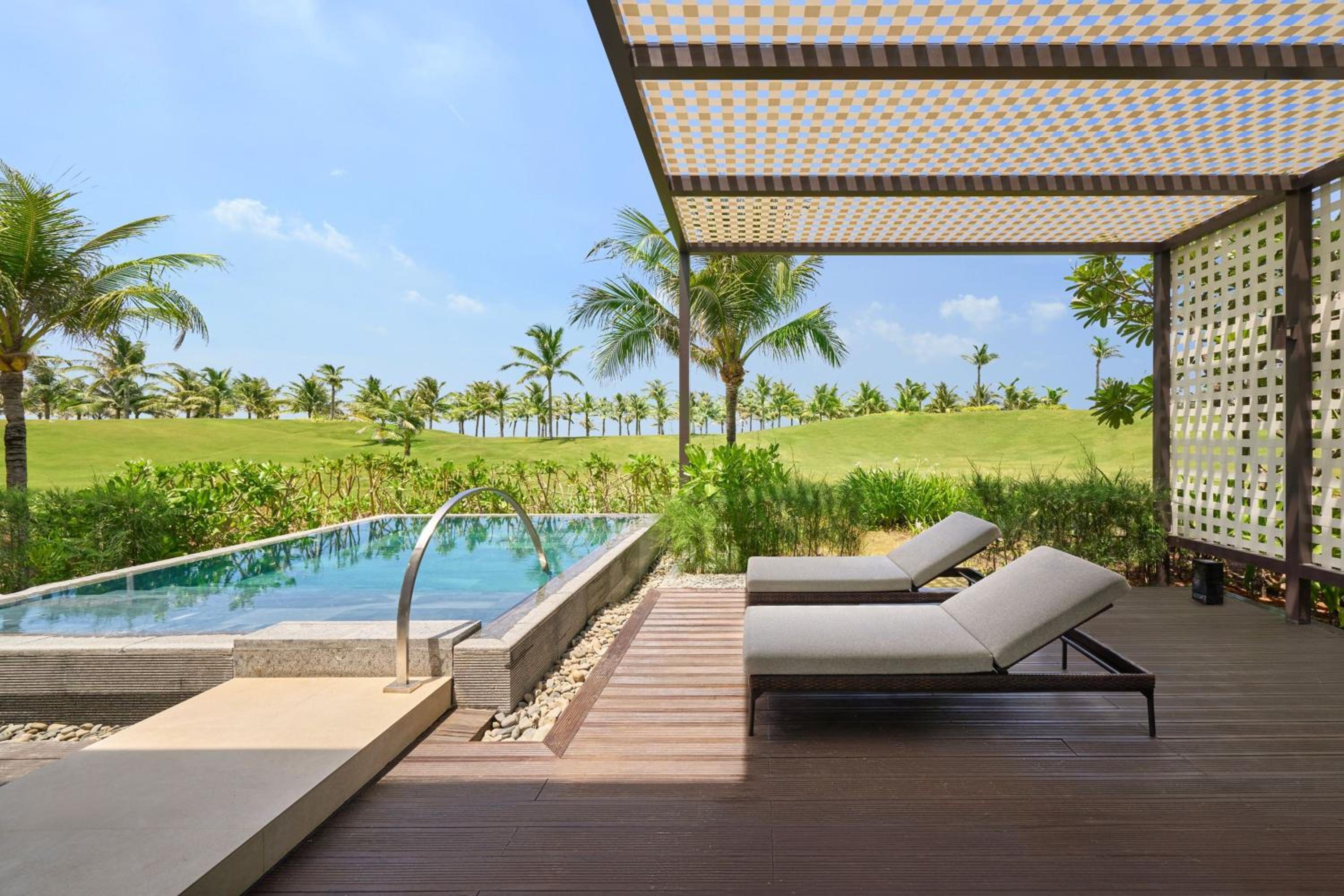 One-Bedroom Villa with Private Pool and Resort View - Photo 4