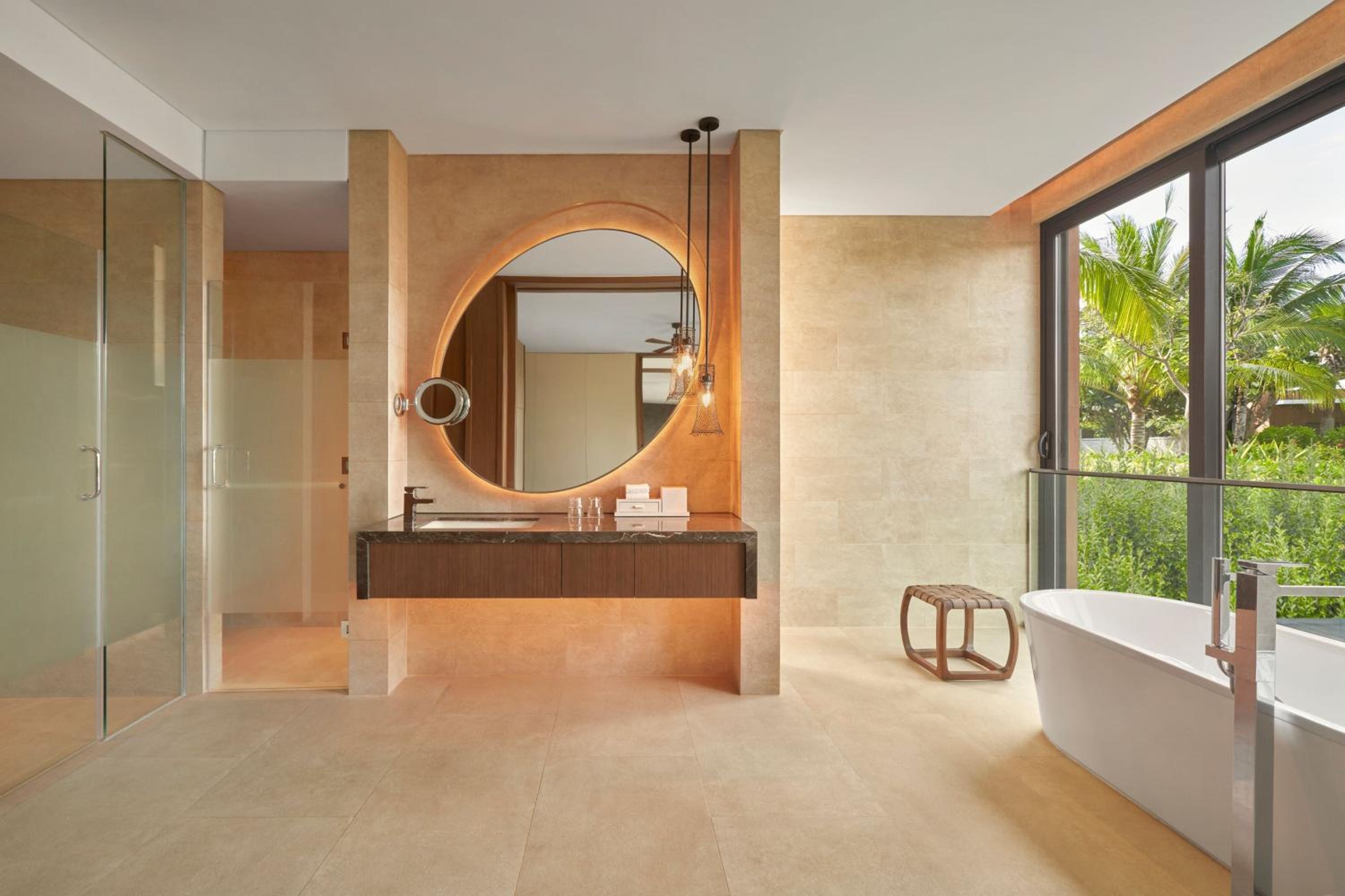 One-Bedroom Villa with Private Pool and Resort View - Photo 11