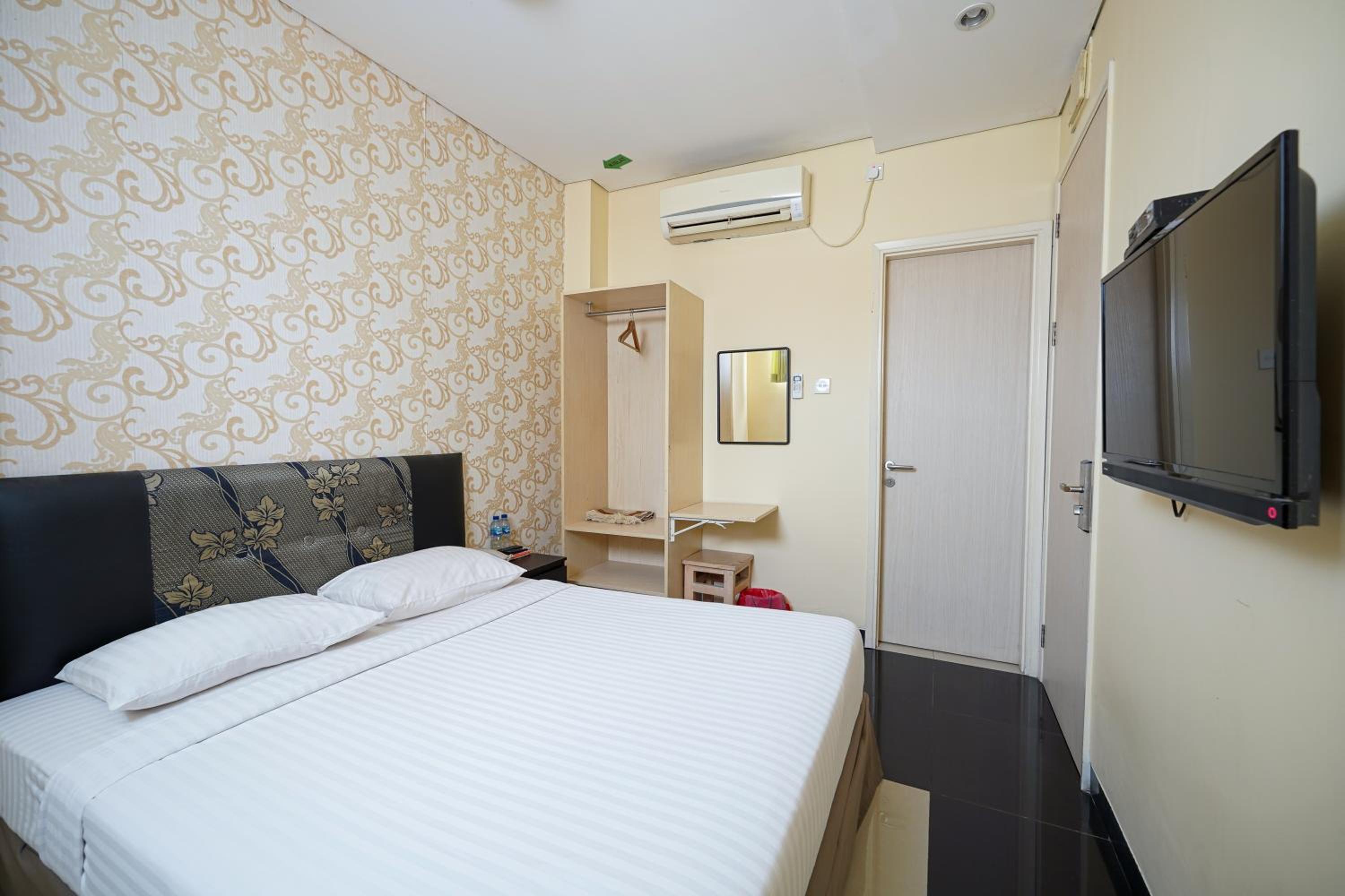 Superior Double or Twin Room - Photo 1