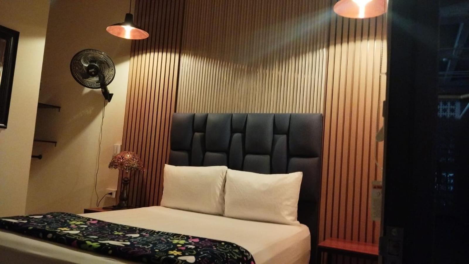 Standard Double Room with Fan photo 1
