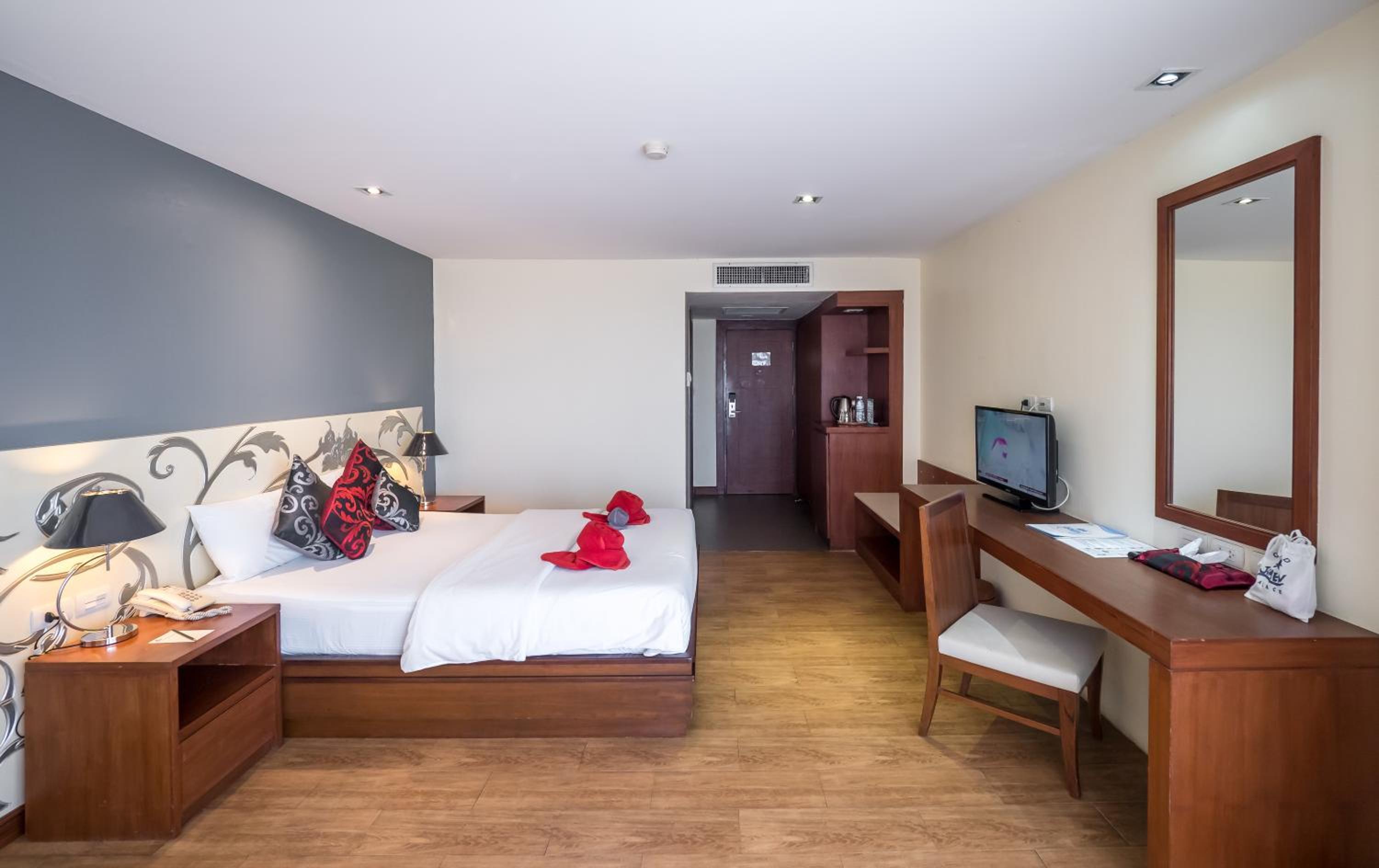 room photo