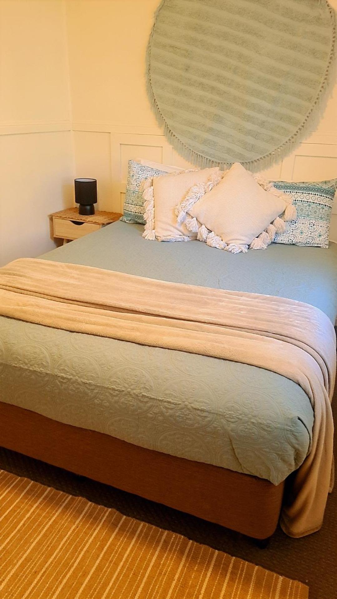One-Bedroom House photo 1