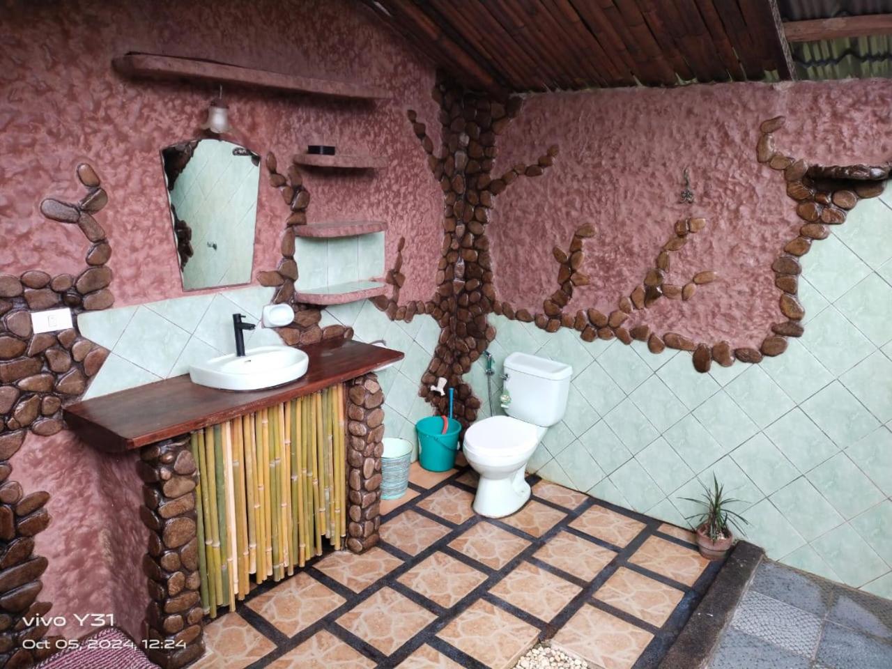 Standard Double Room with Fan - Photo 6