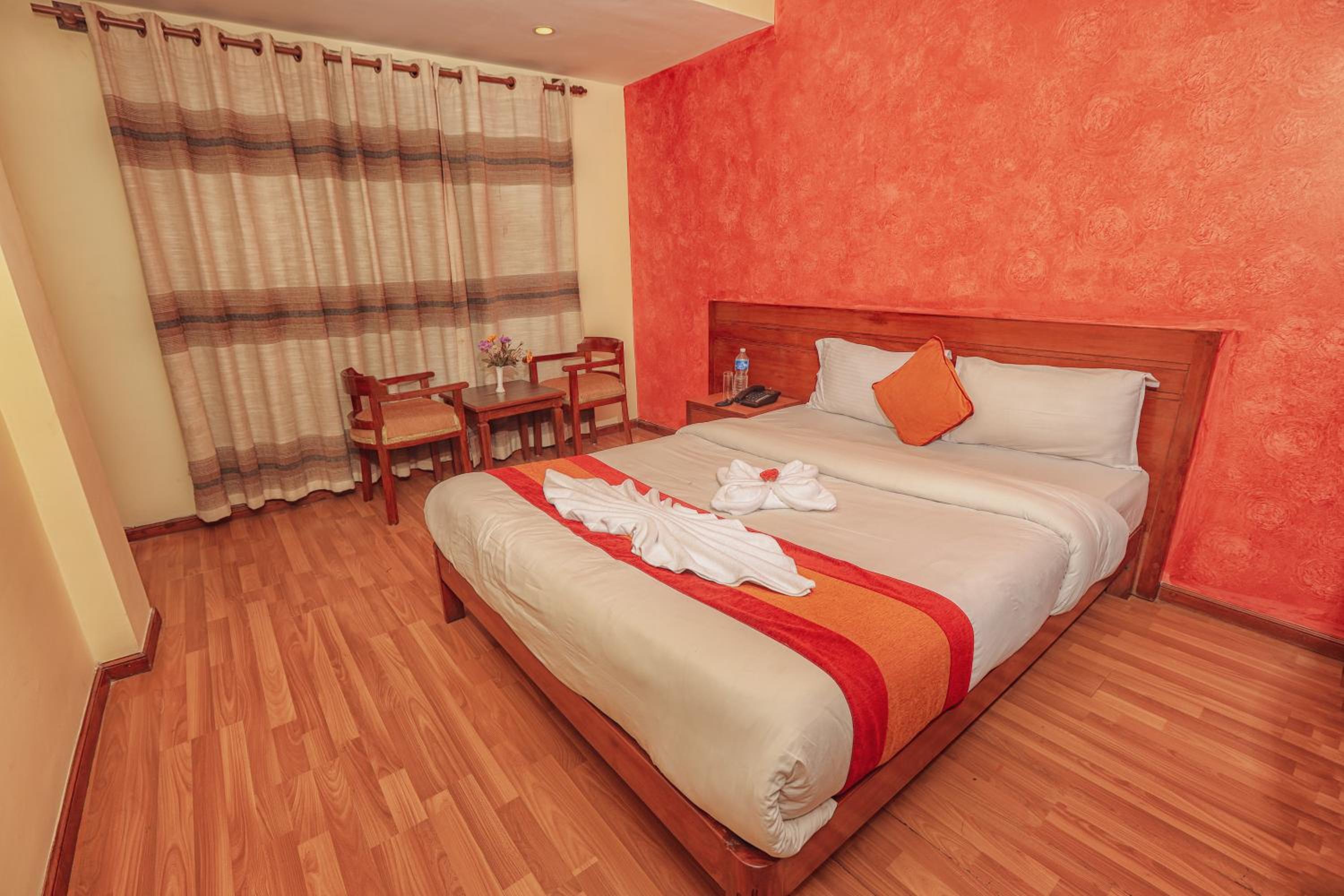 Double Room with Private Bathroom - Photo 5