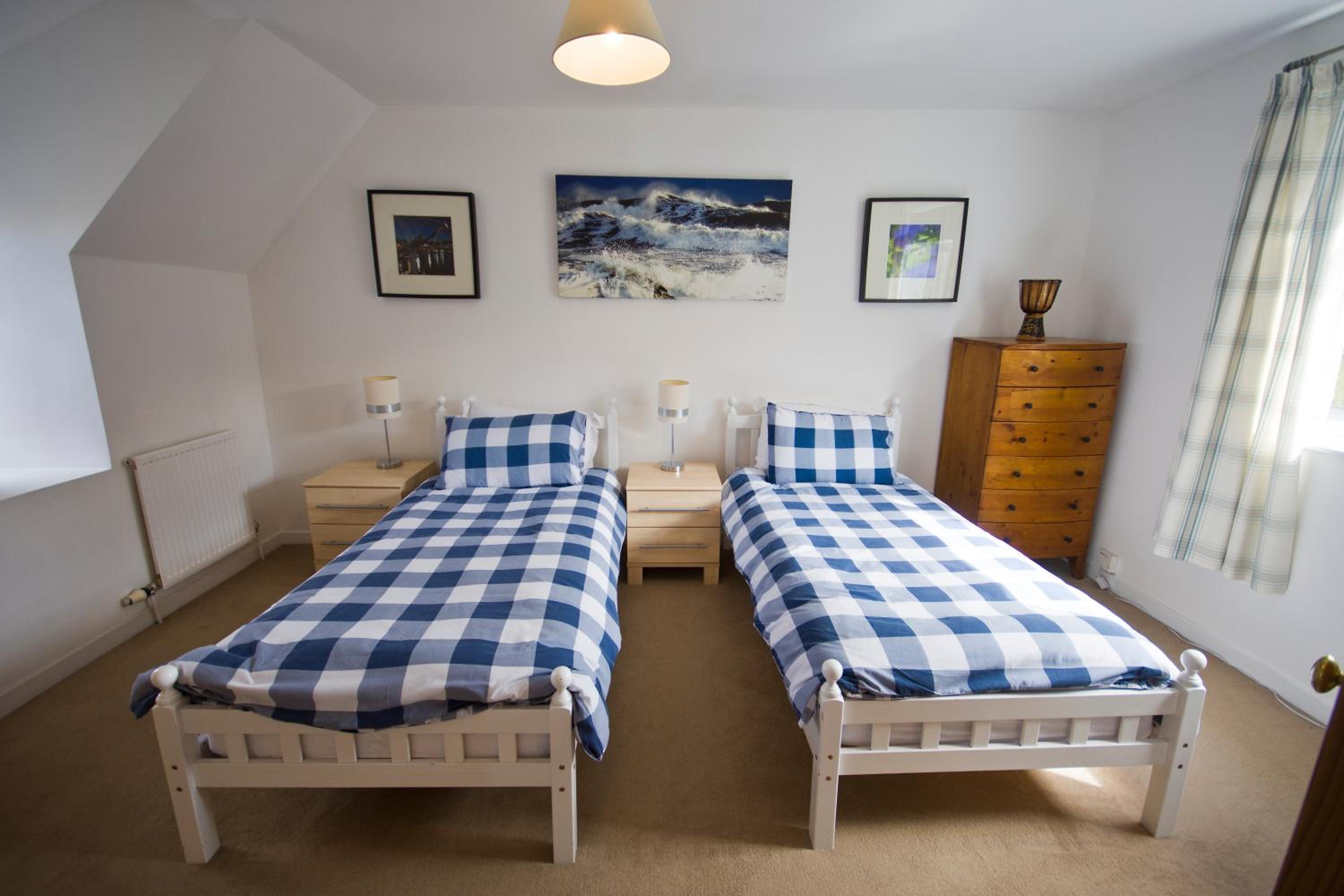 Two-Bedroom House photo 2