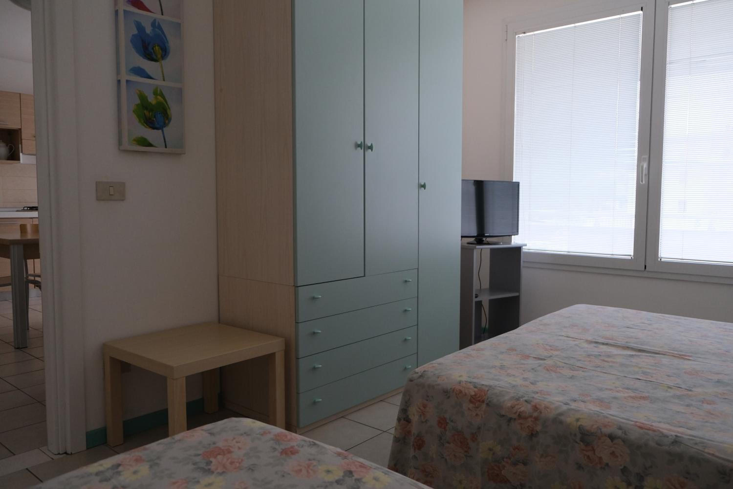 One-Bedroom Apartment with Terrace photo 3