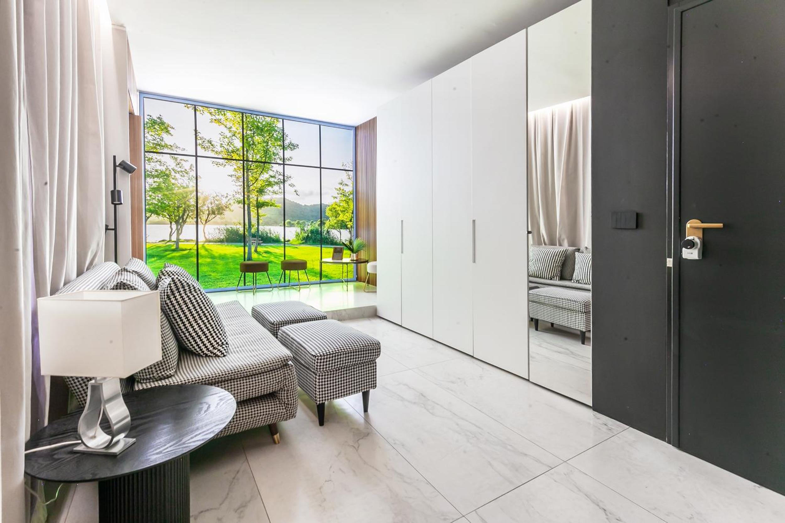 Junior Suite With Balcony