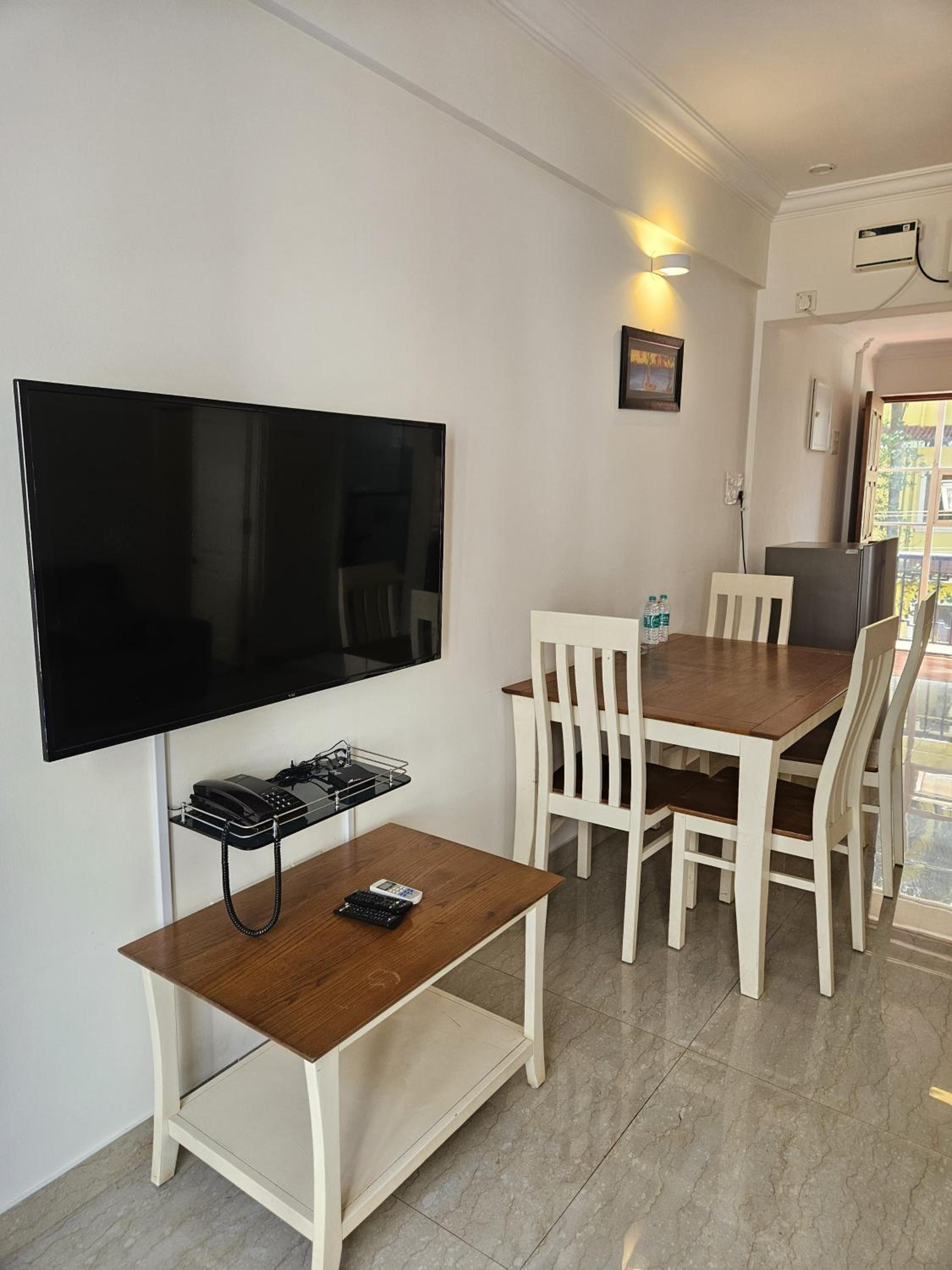 One-Bedroom Premium Apartment photo 3
