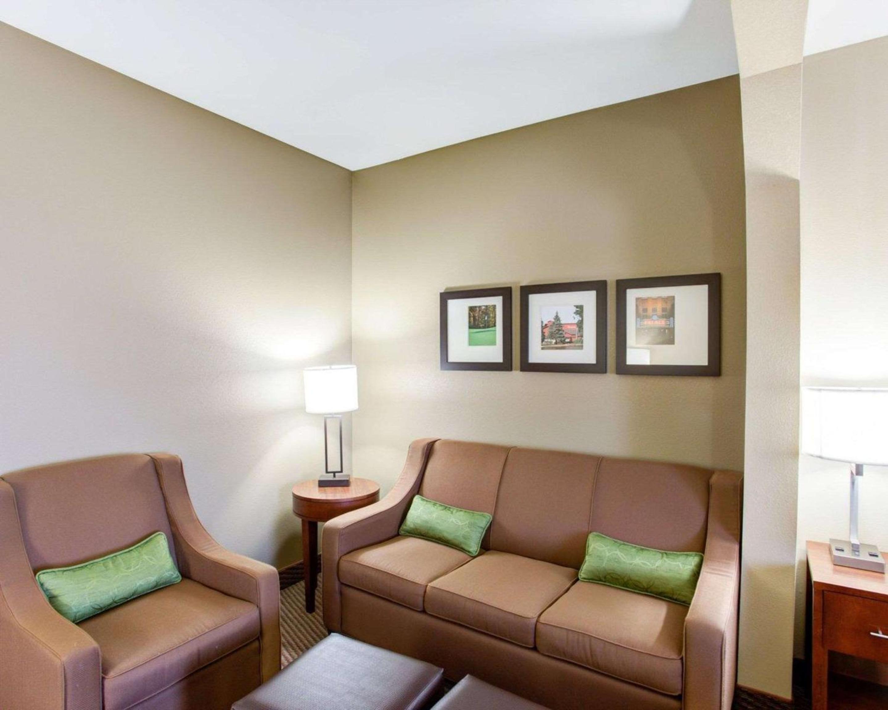 King Suite - Photo 5