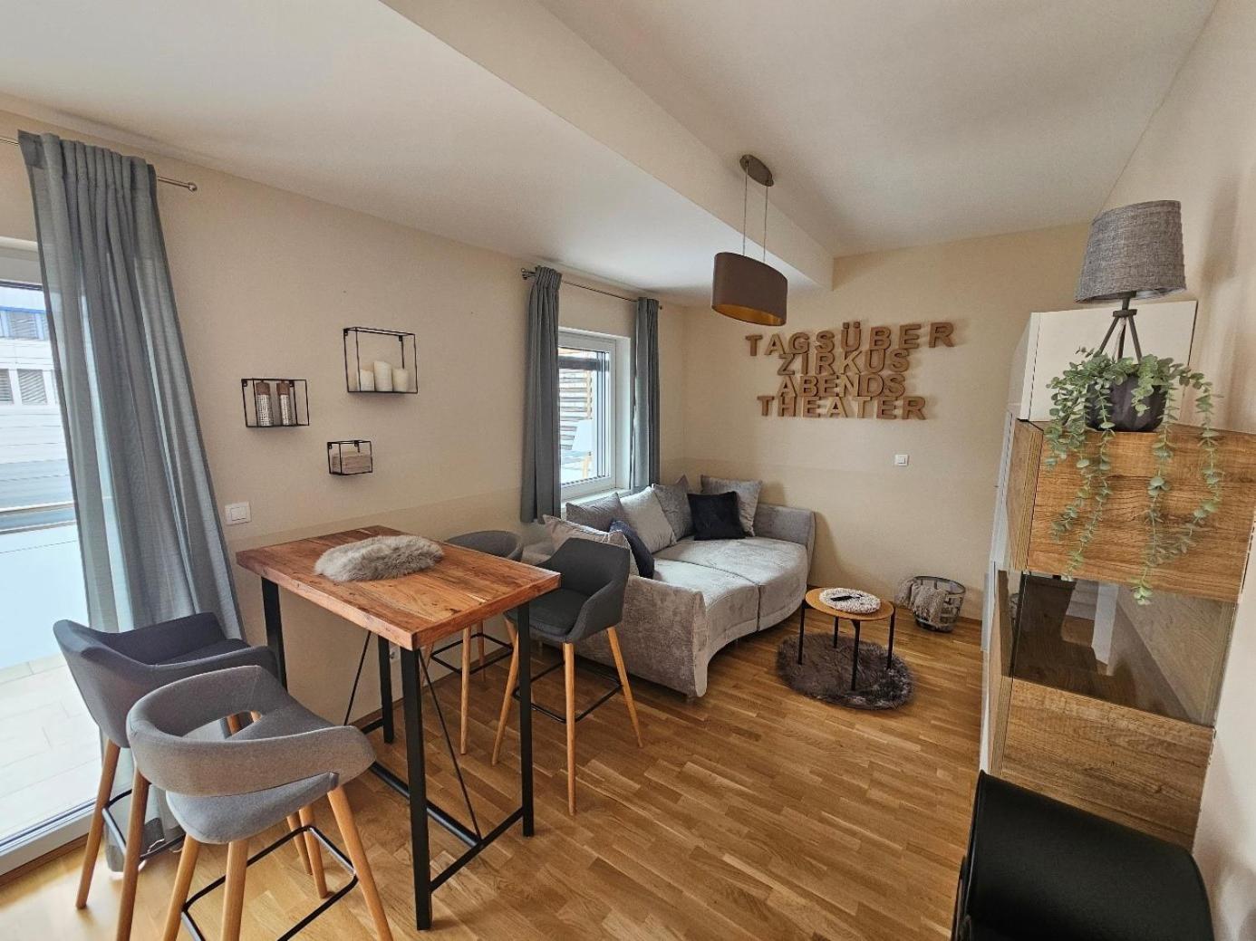 Two-Bedroom Apartment with Balcony photo 1