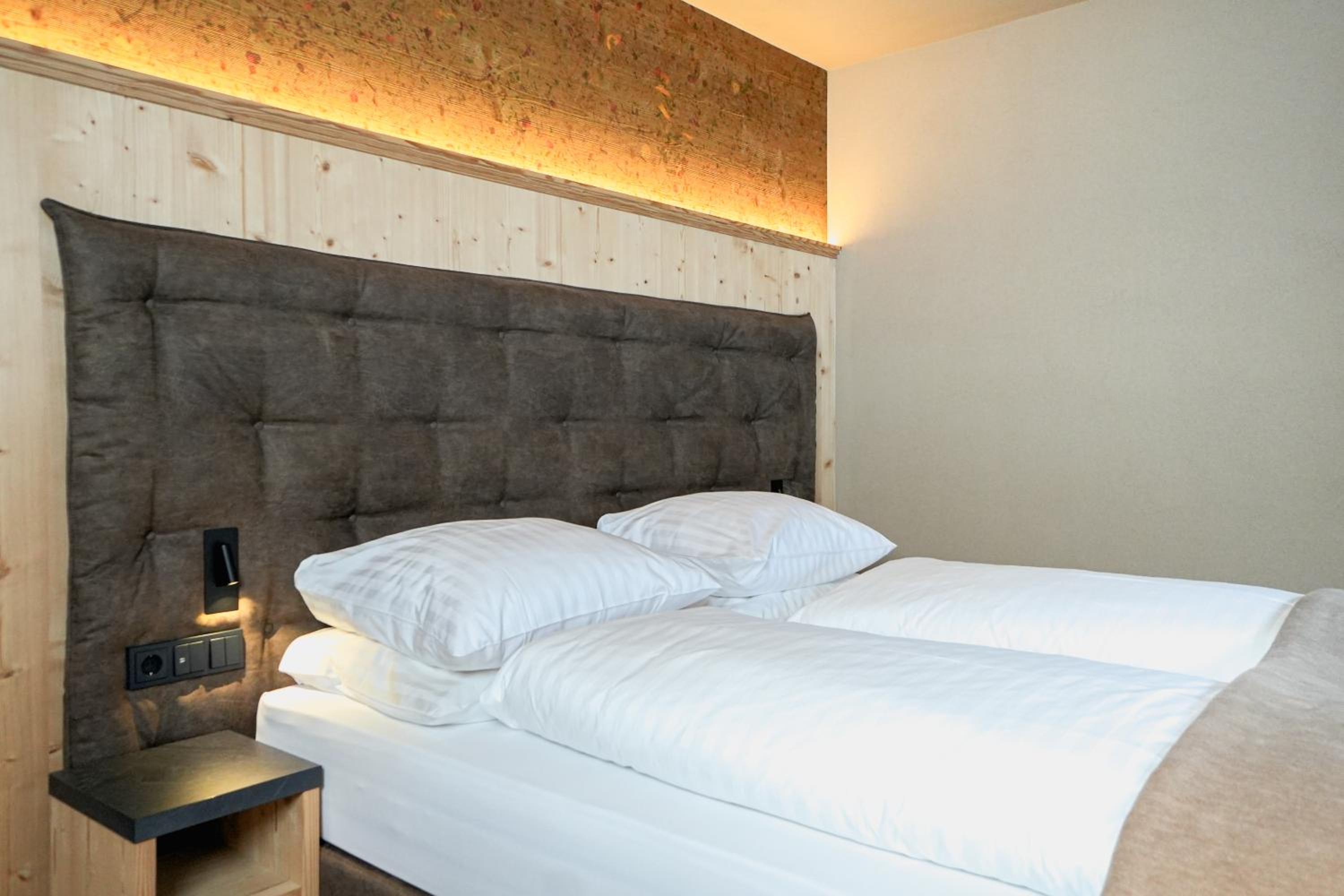 Superior Double Room - Photo 1