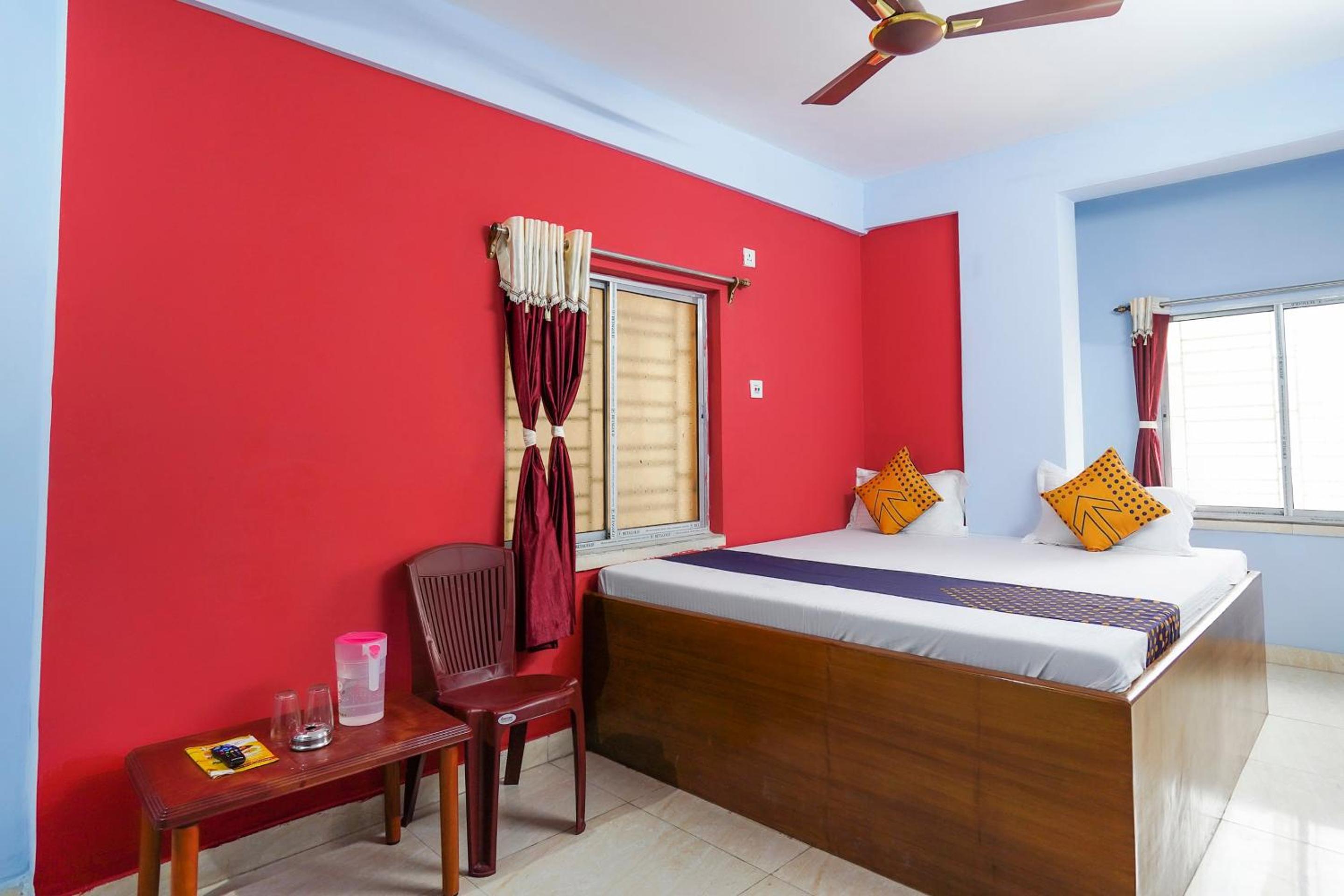 Standard Double Room with Fan photo 3