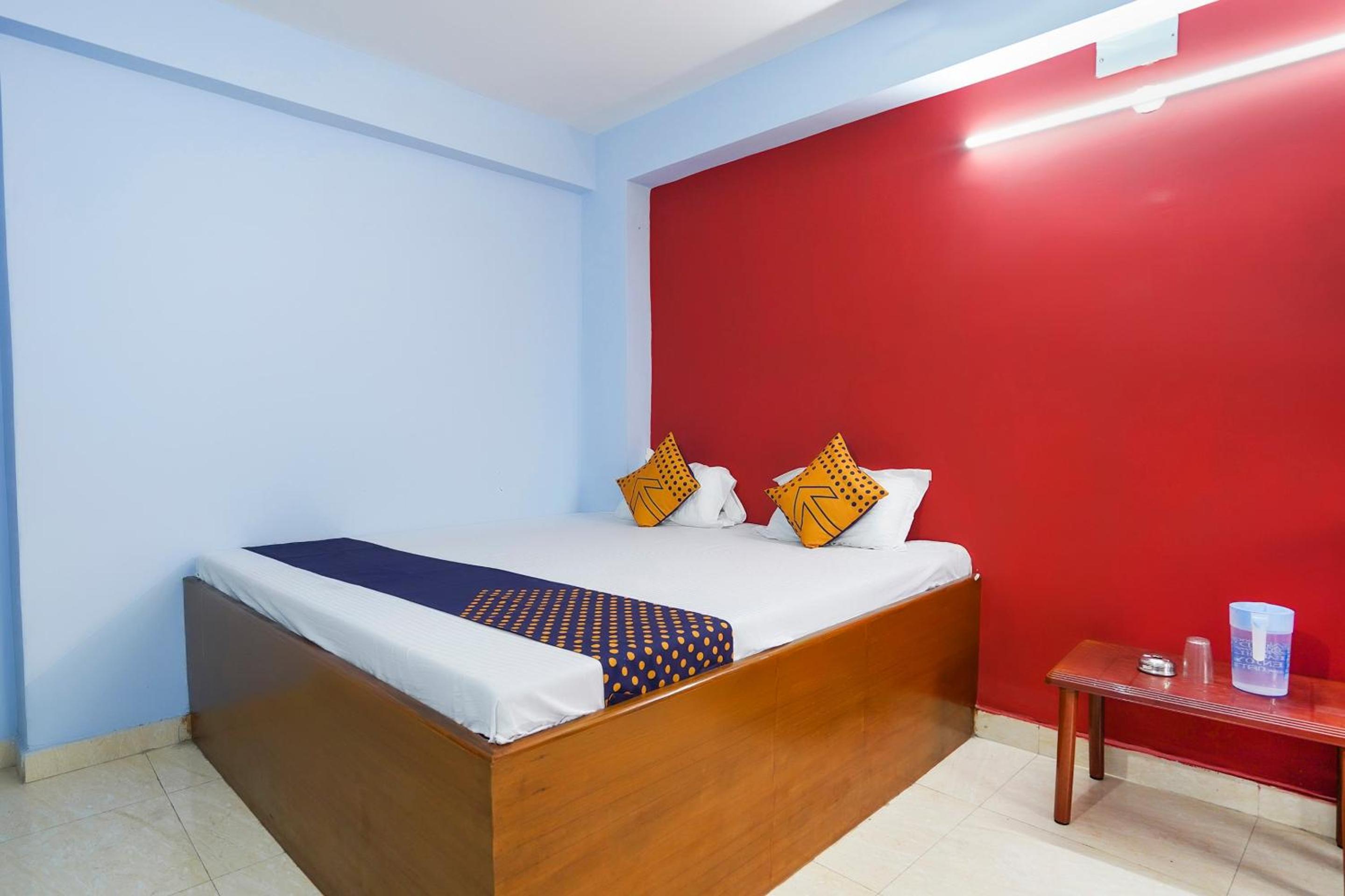 Standard Double Room with Fan photo 2