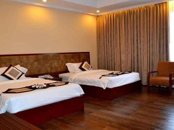 Deluxe Double or Twin Room photo 3