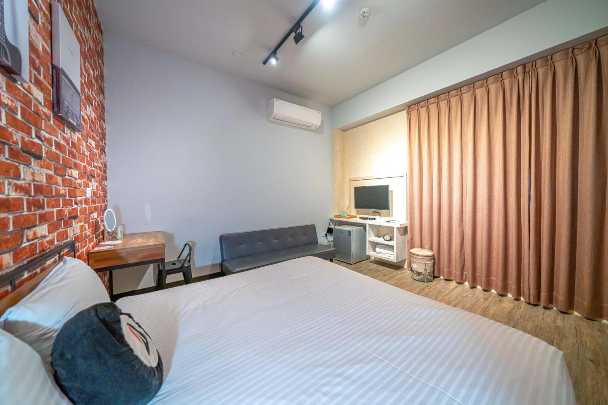 Standard Double Room photo 2