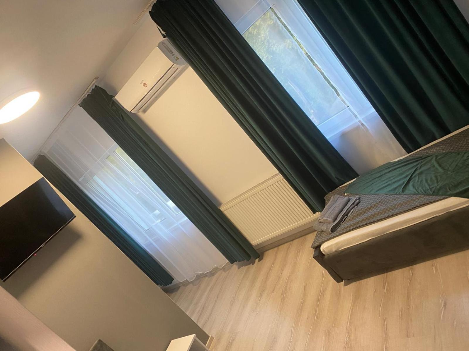 Twin Room with Private Bathroom photo 1