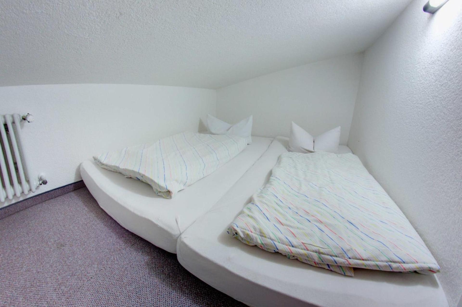 One-Bedroom Apartment - Photo 1