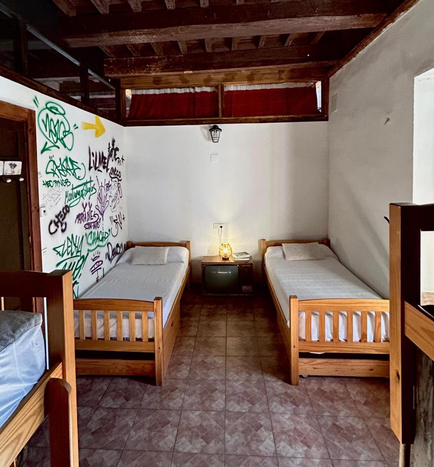 Habitación Cuádruple con Baño Privado Externo