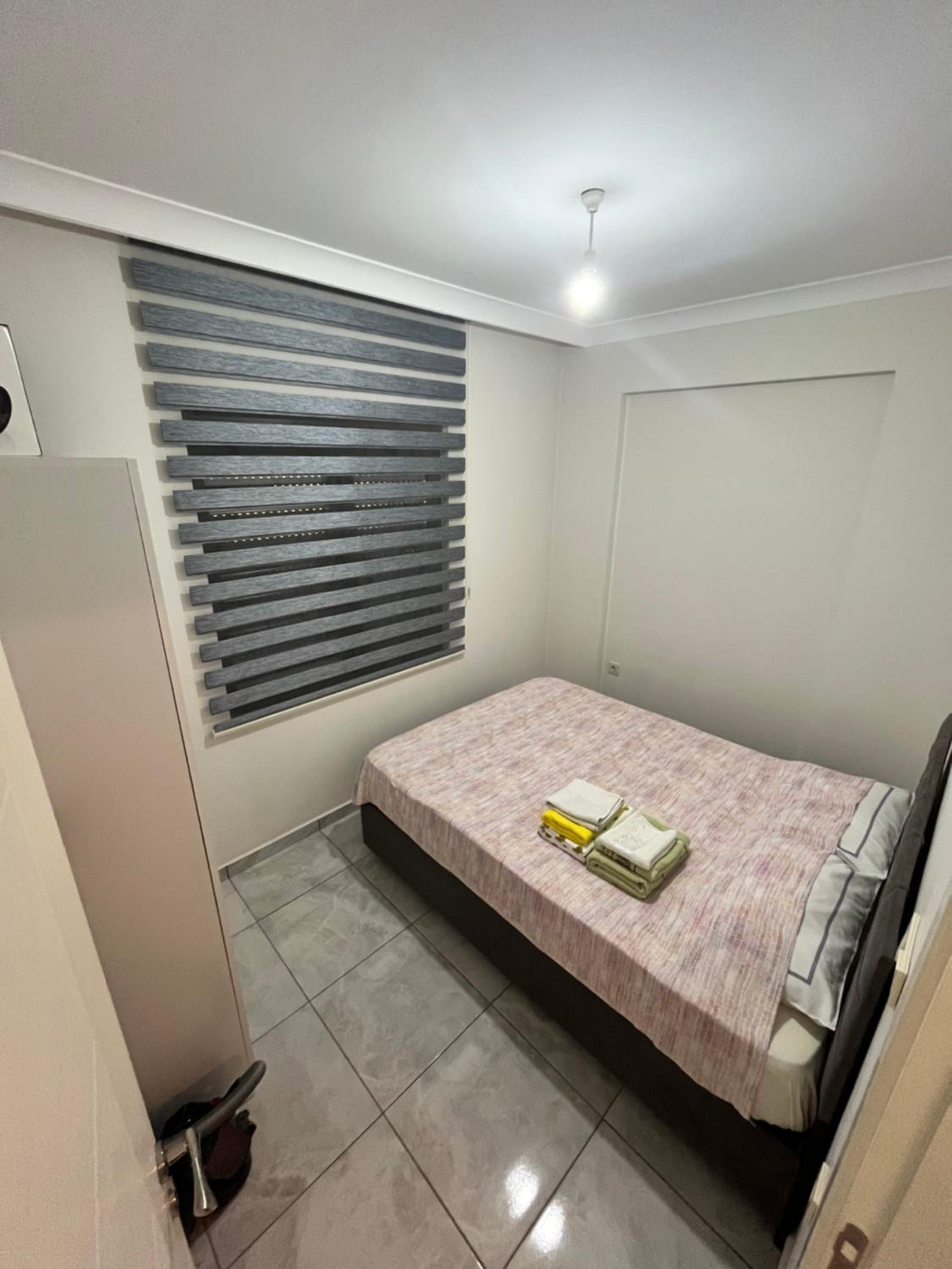 One-Bedroom Apartment photo 3