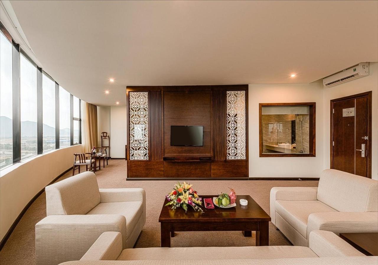 Standard Suite - Photo 1