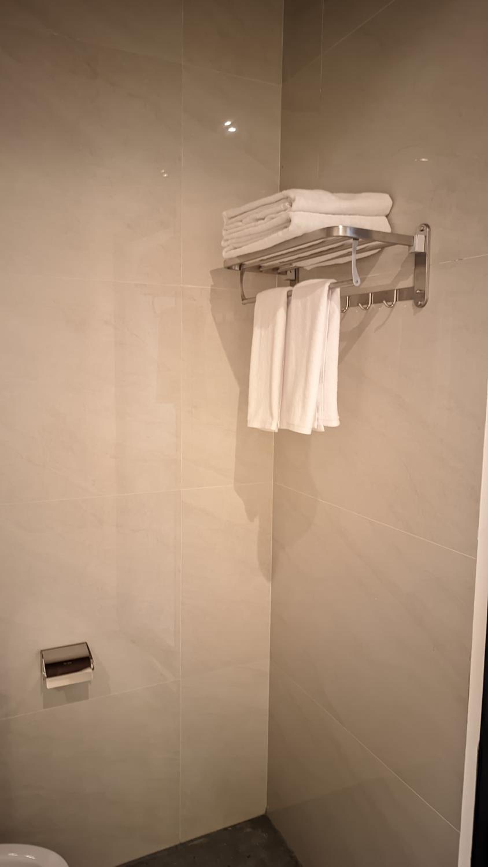 Deluxe Double Room - Photo 7