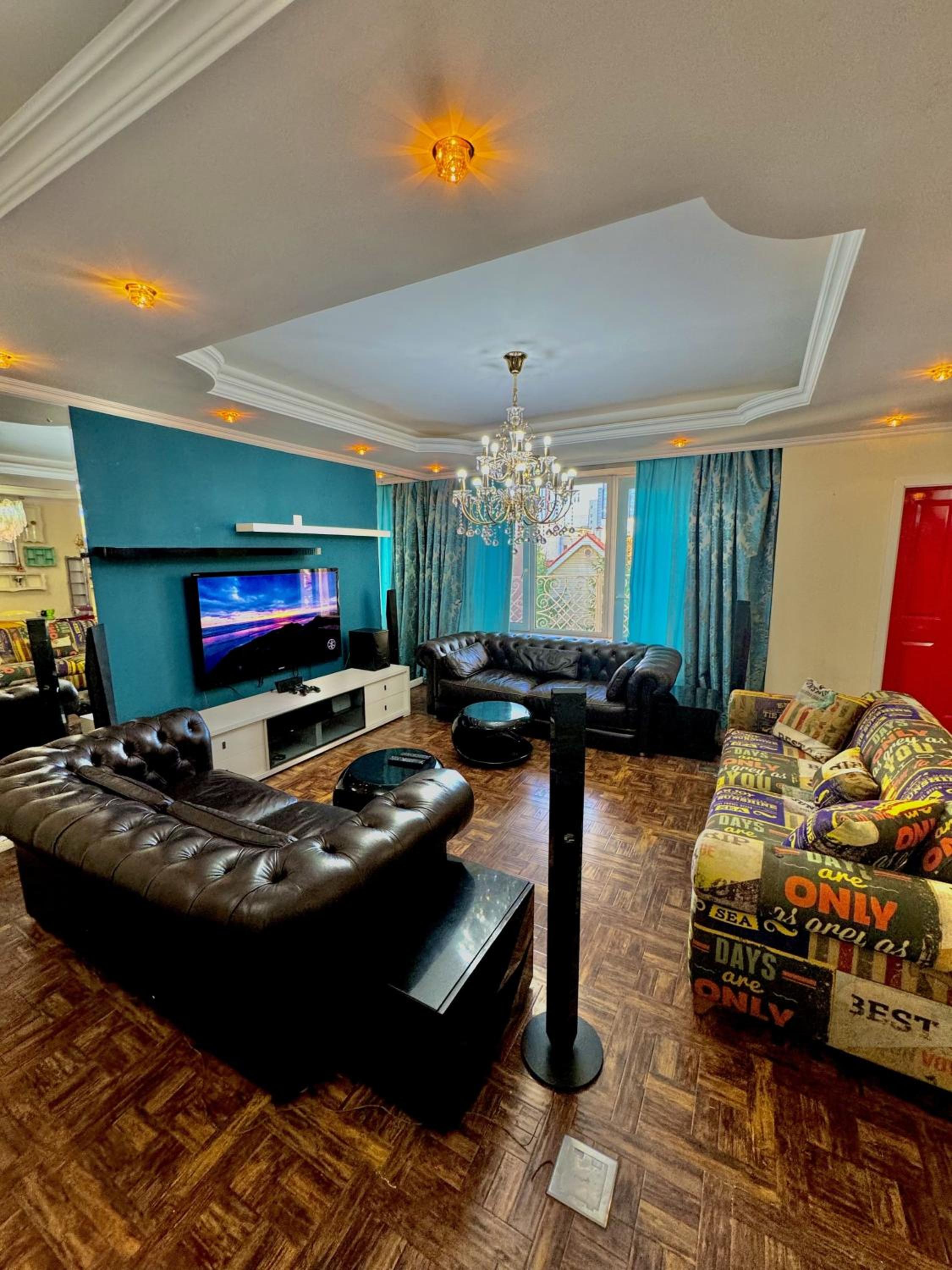 Three-Bedroom Apartment photo 2