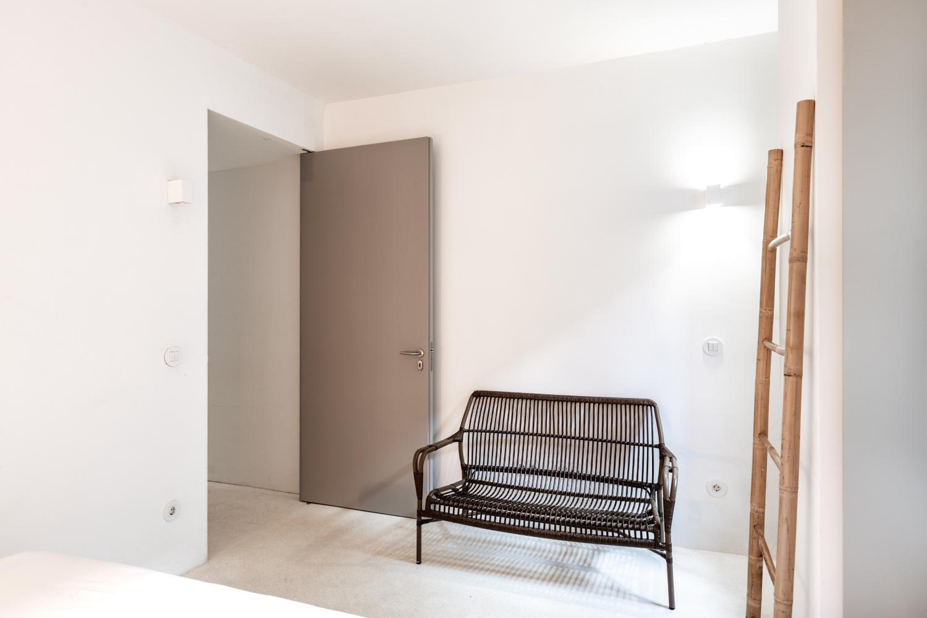 Apartment with Terrace - Photo 5