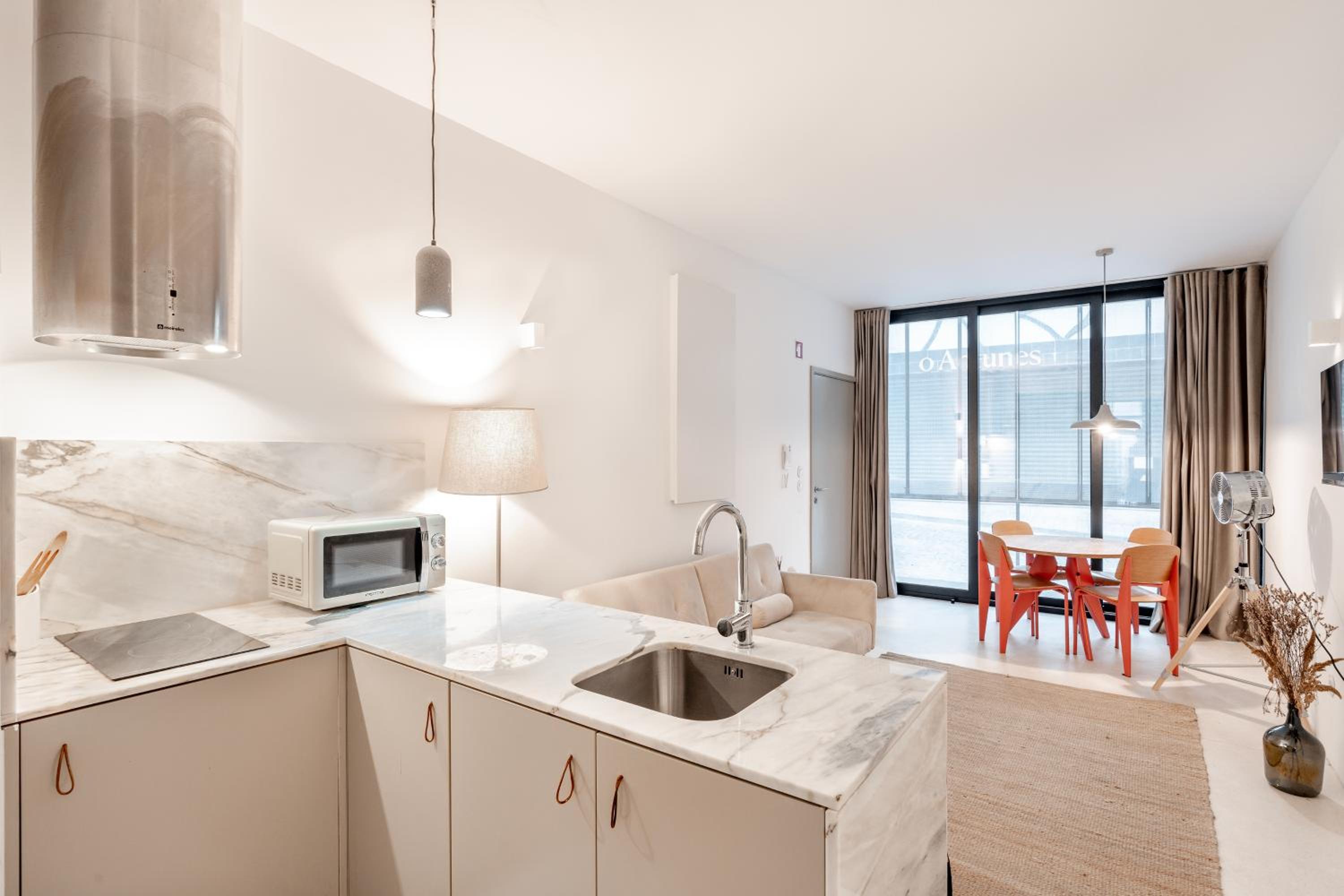 Apartment with Terrace - Photo 3