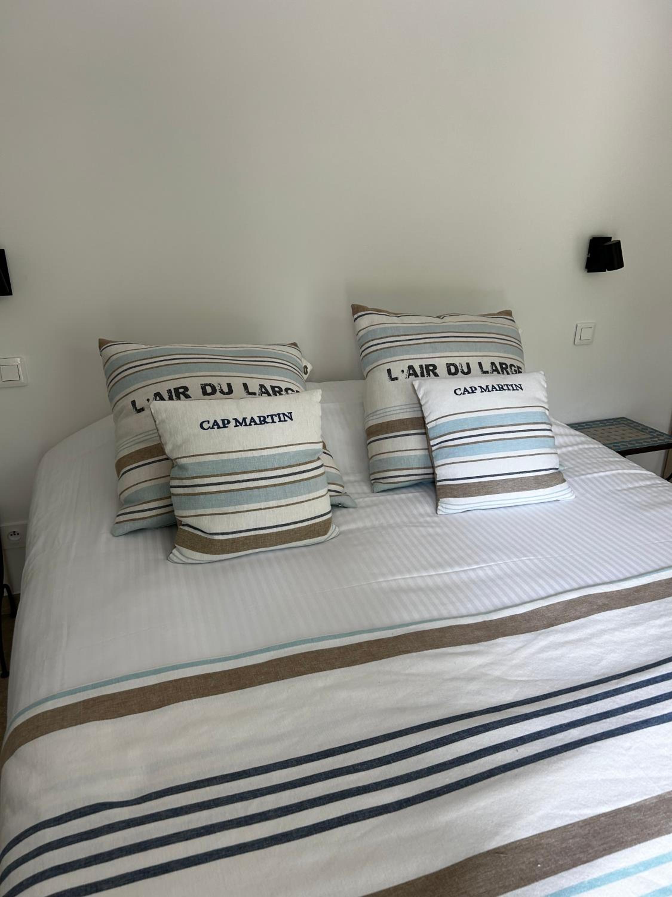 Superior Triple Room photo 3