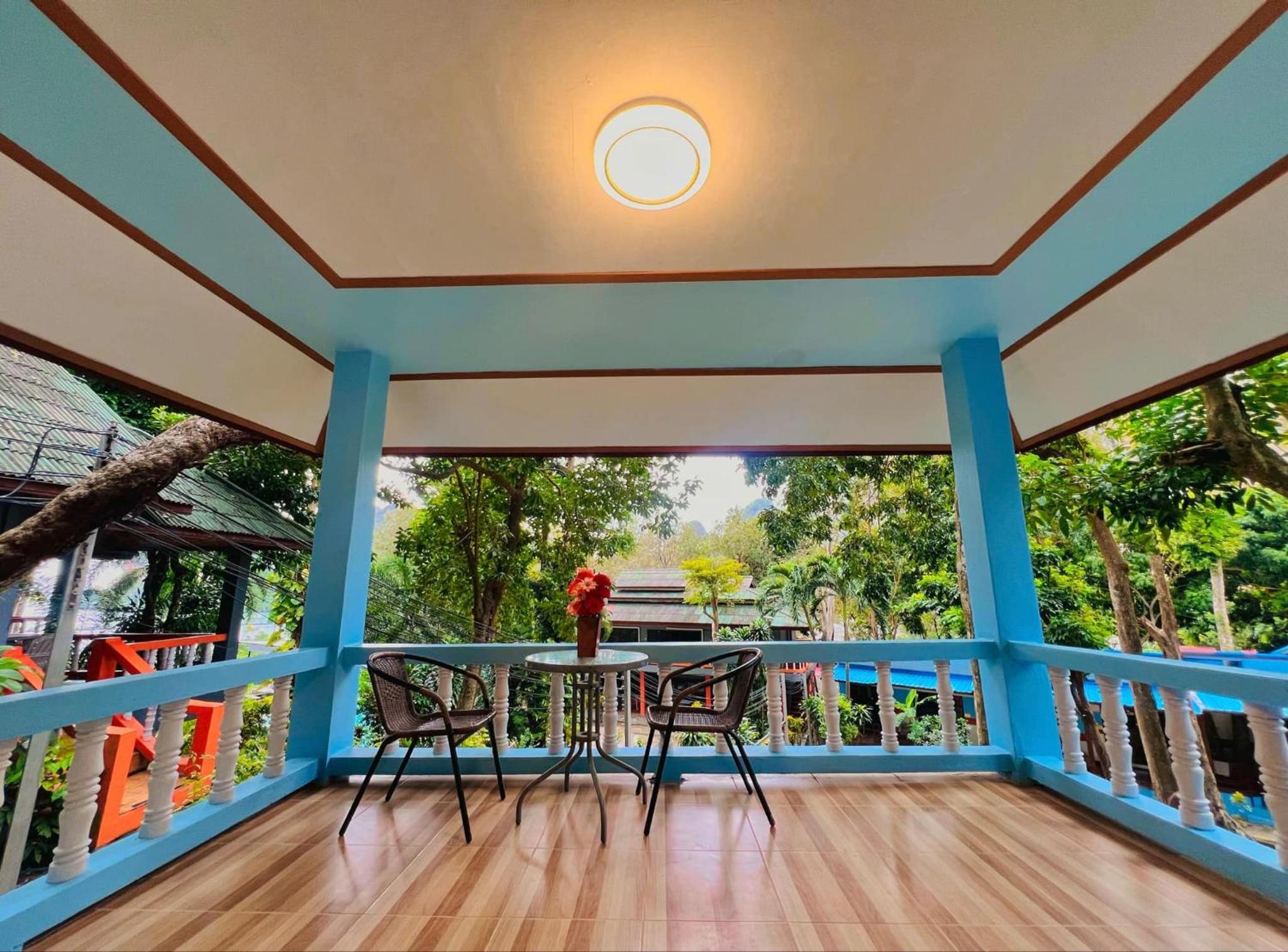 Bungalow photo 2