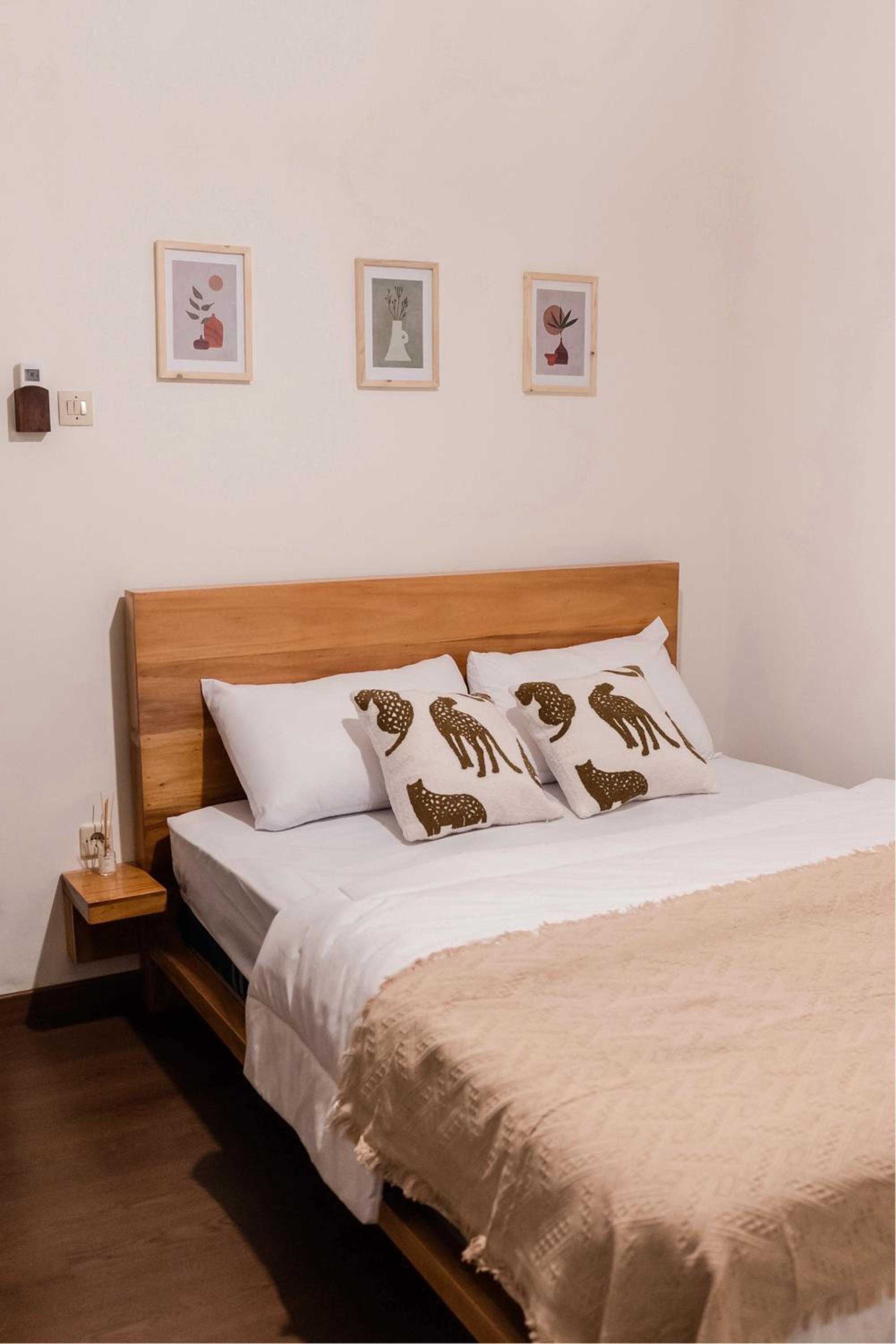 Double Room with Private Bathroom - Photo 5
