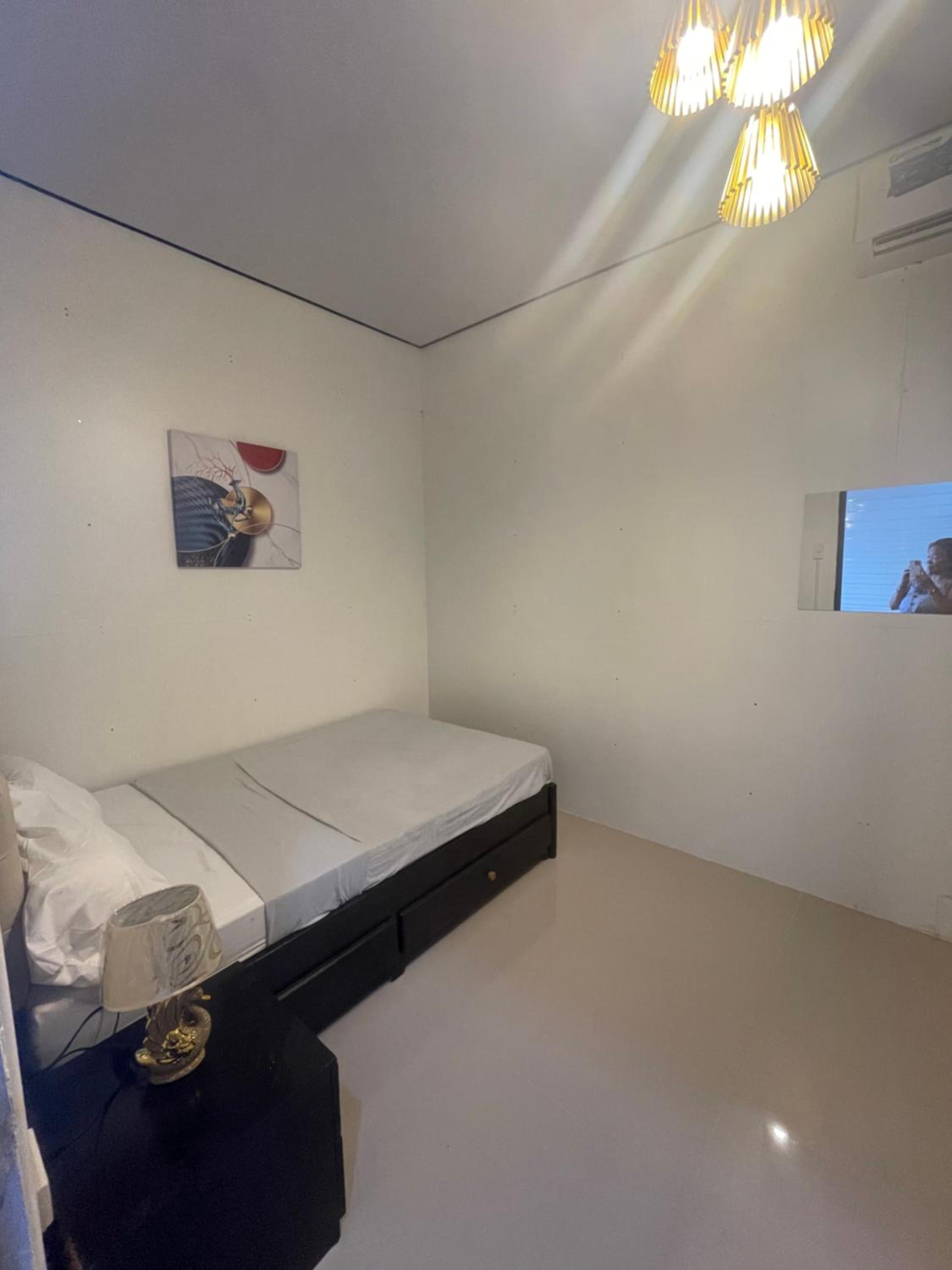 Deluxe Double Room (2 Adults + 1 Child)