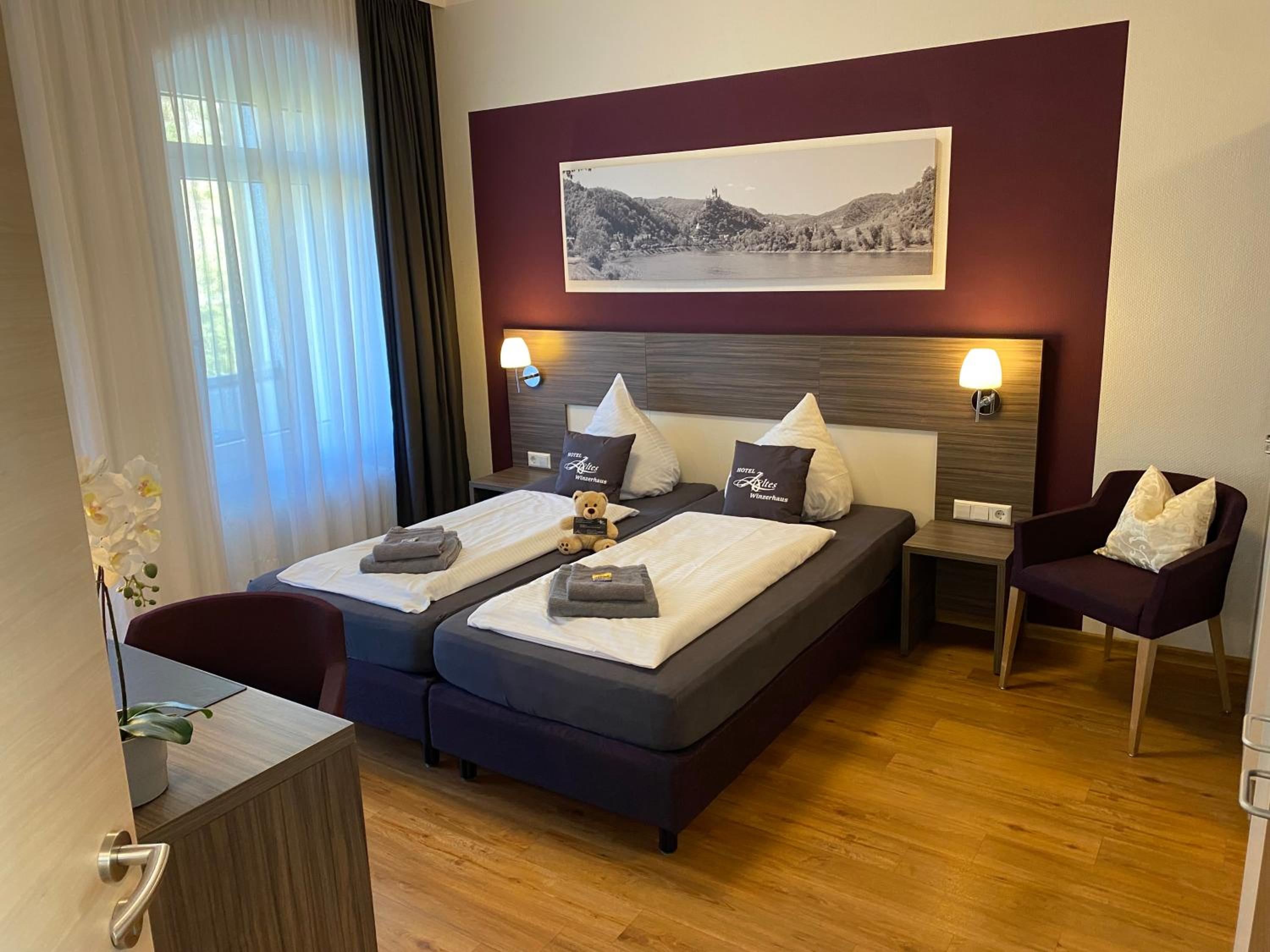 Quadruple Room with Balcony Mosel and Castle View