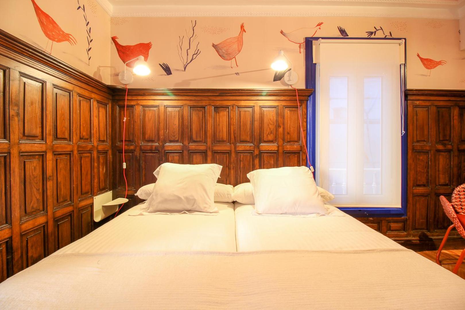 Twin Room with Private Bathroom photo 3