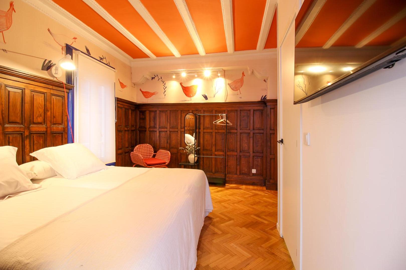 Twin Room with Private Bathroom photo 2