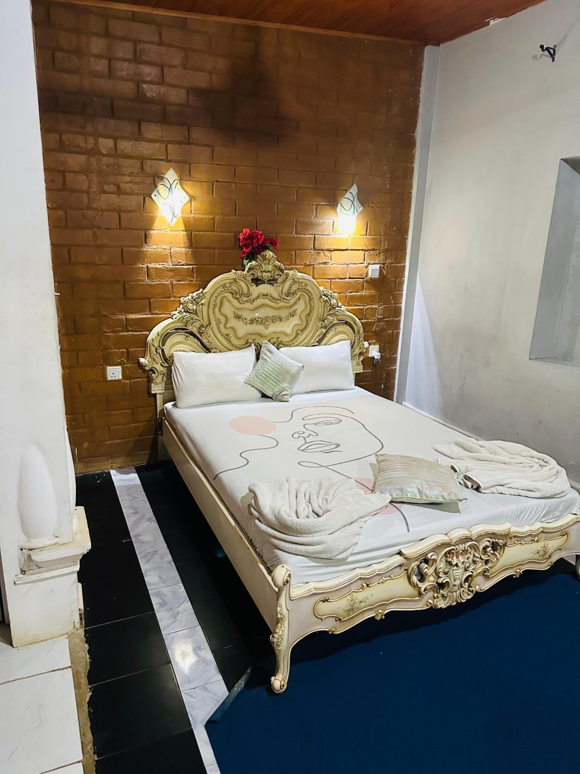 Double Room with Pool View photo 2