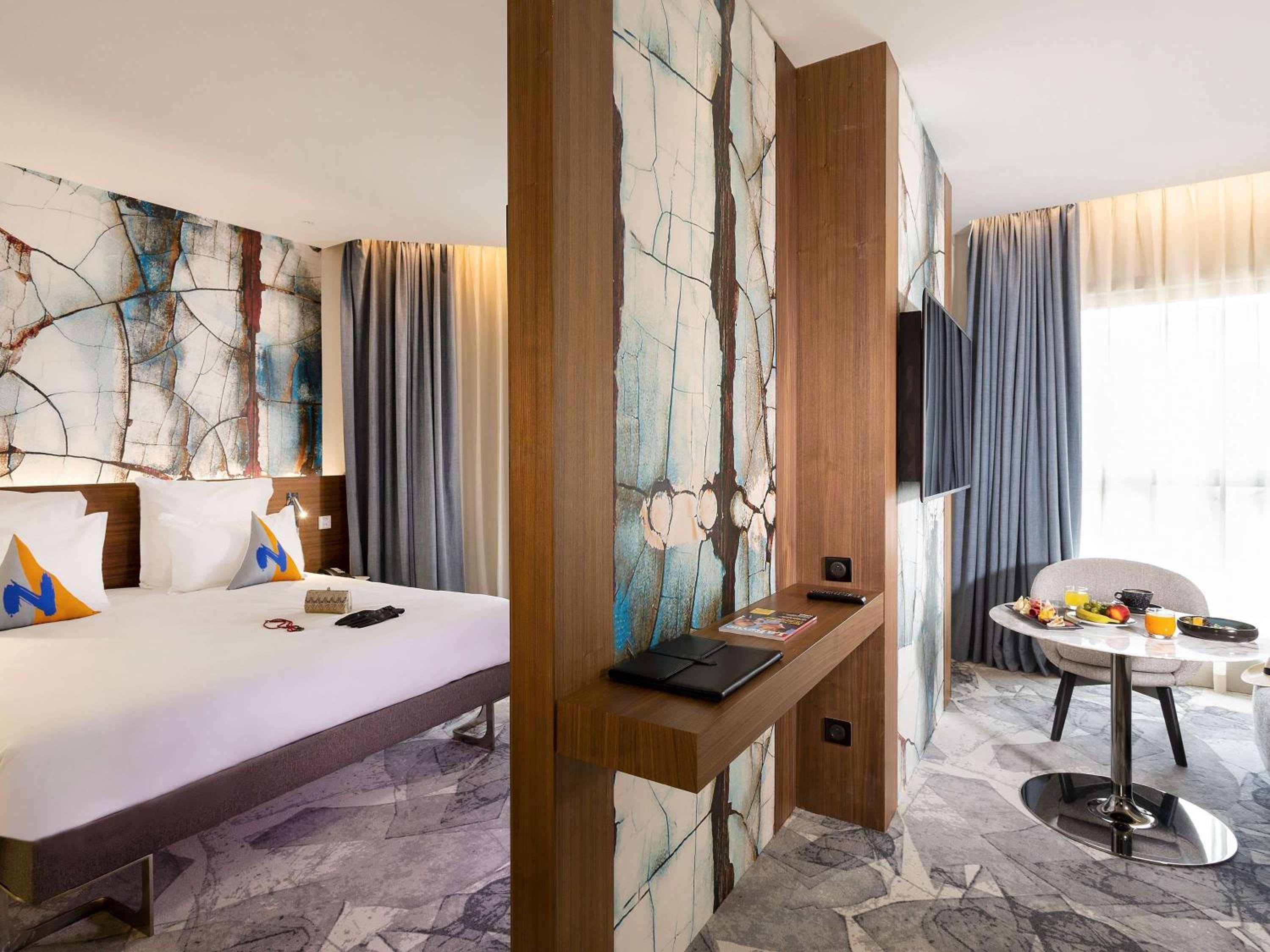 Superior Suite with One Double Bed and Sitting Area