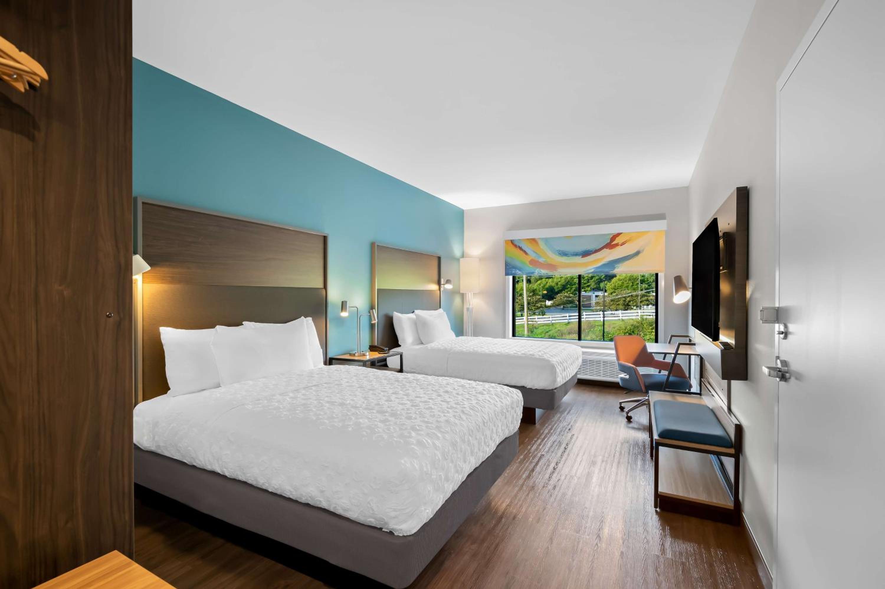 Queen Room with Two Queen Beds - Hearing Access - Photo 2