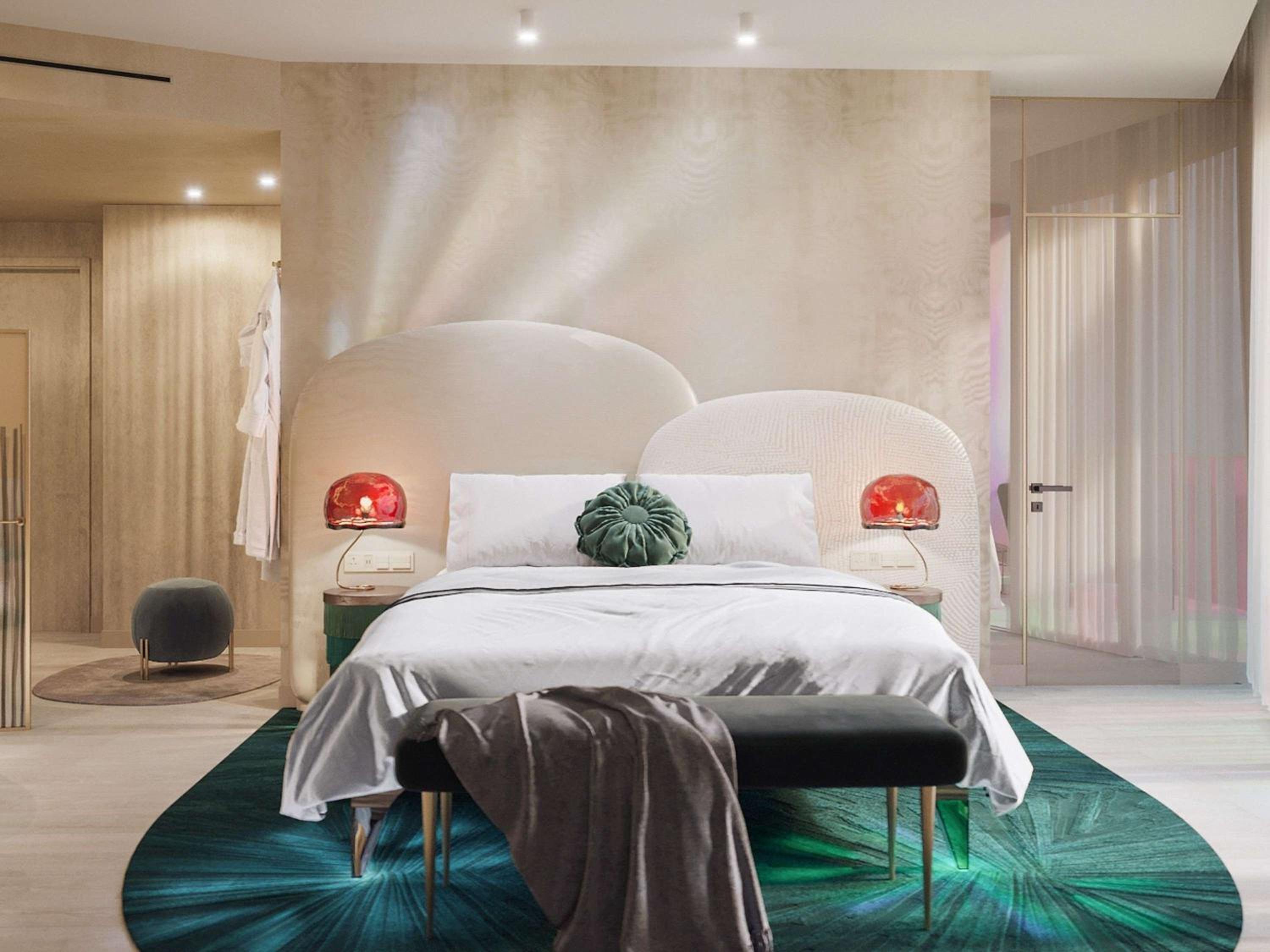Gem King Suite with Forest View thumbnail 5