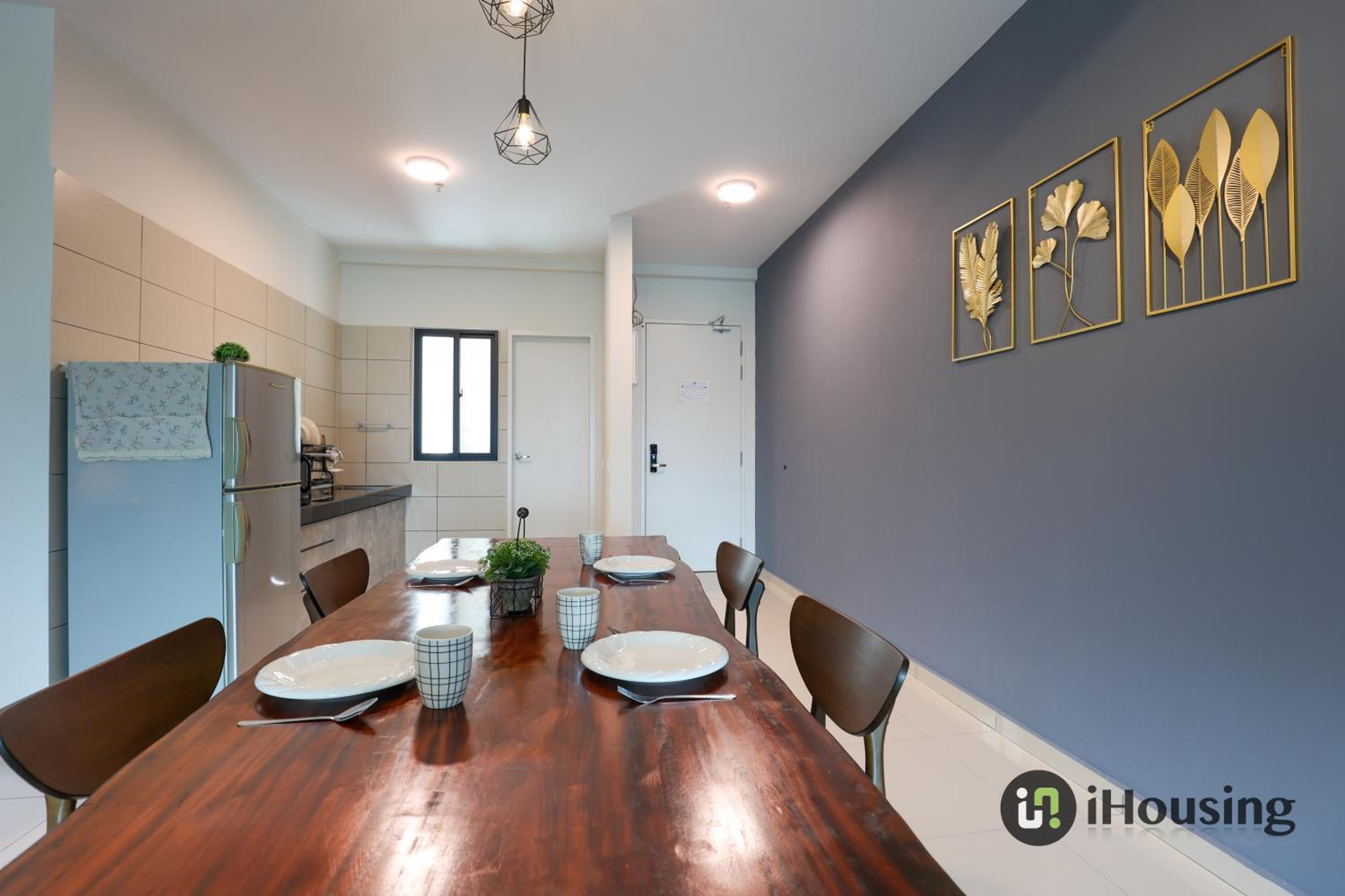 Three-Bedroom Apartment - Photo 1